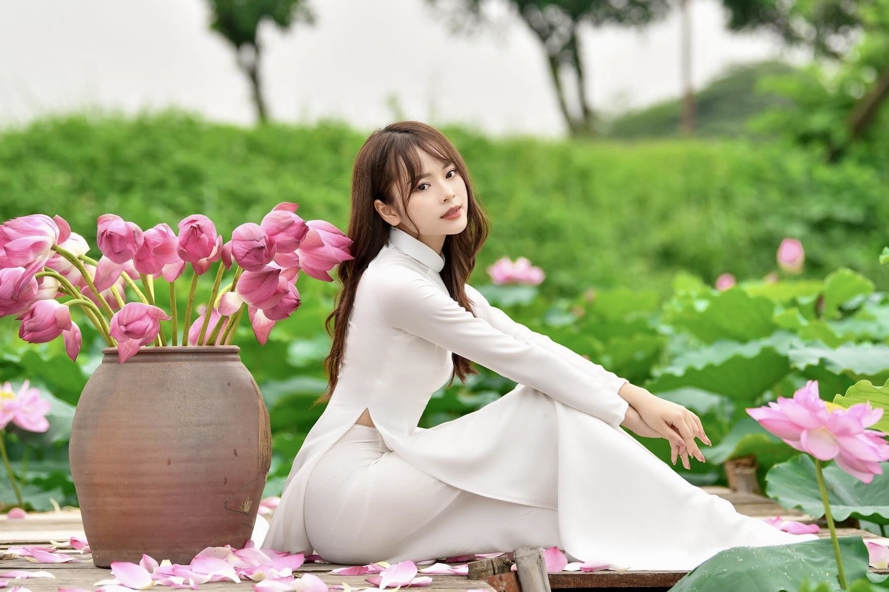 Dich vu an theo hot bac mua sen no hinh anh