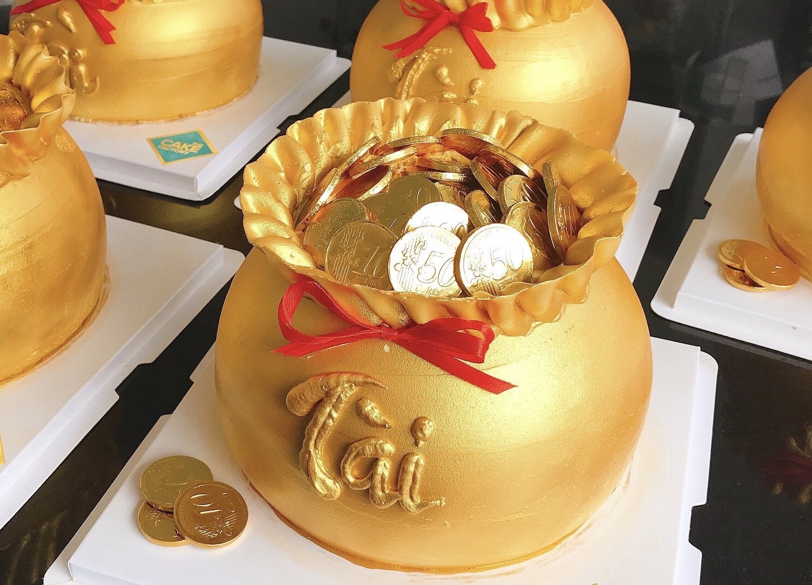 'Vang' an duoc hut khach ngay via Than Tai hinh anh