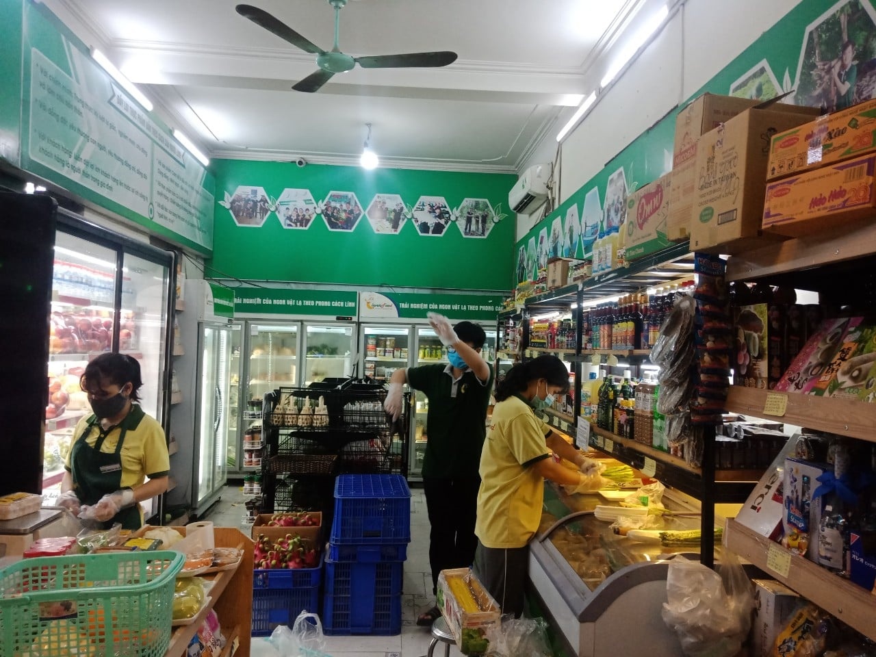 chuoi cua hang thuc pham sach CleverFood anh 1