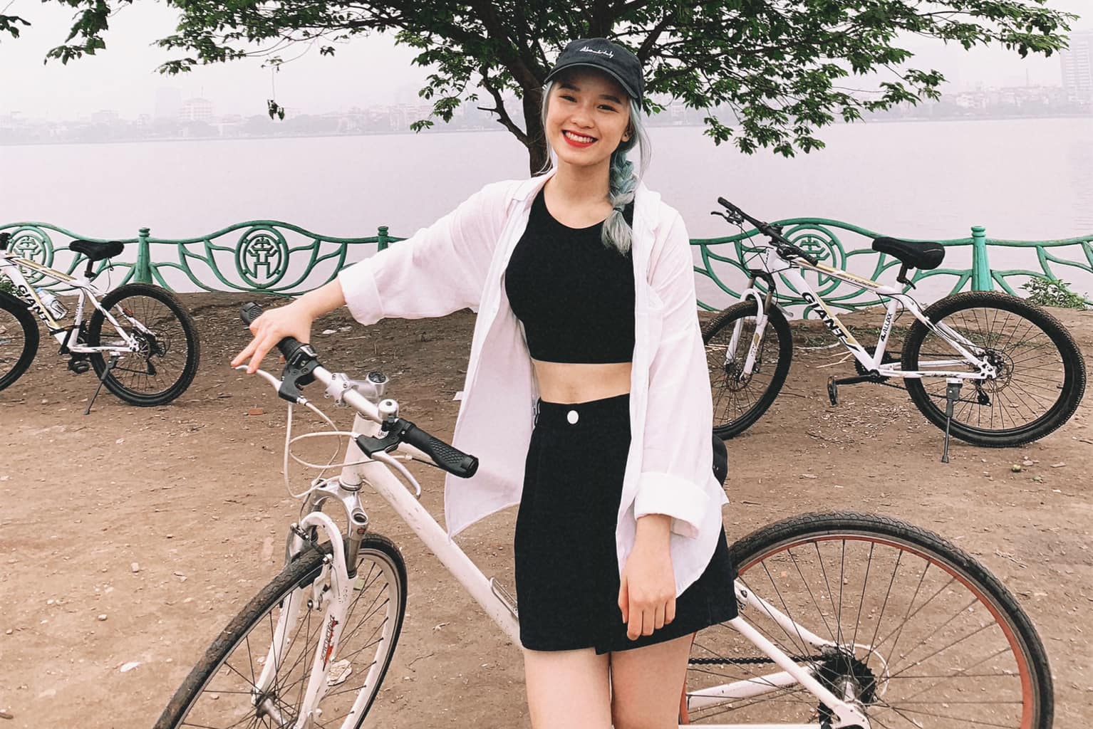 Kiem vai trieu/ngay tu dich vu cho thue xe dap o ho Tay hinh anh