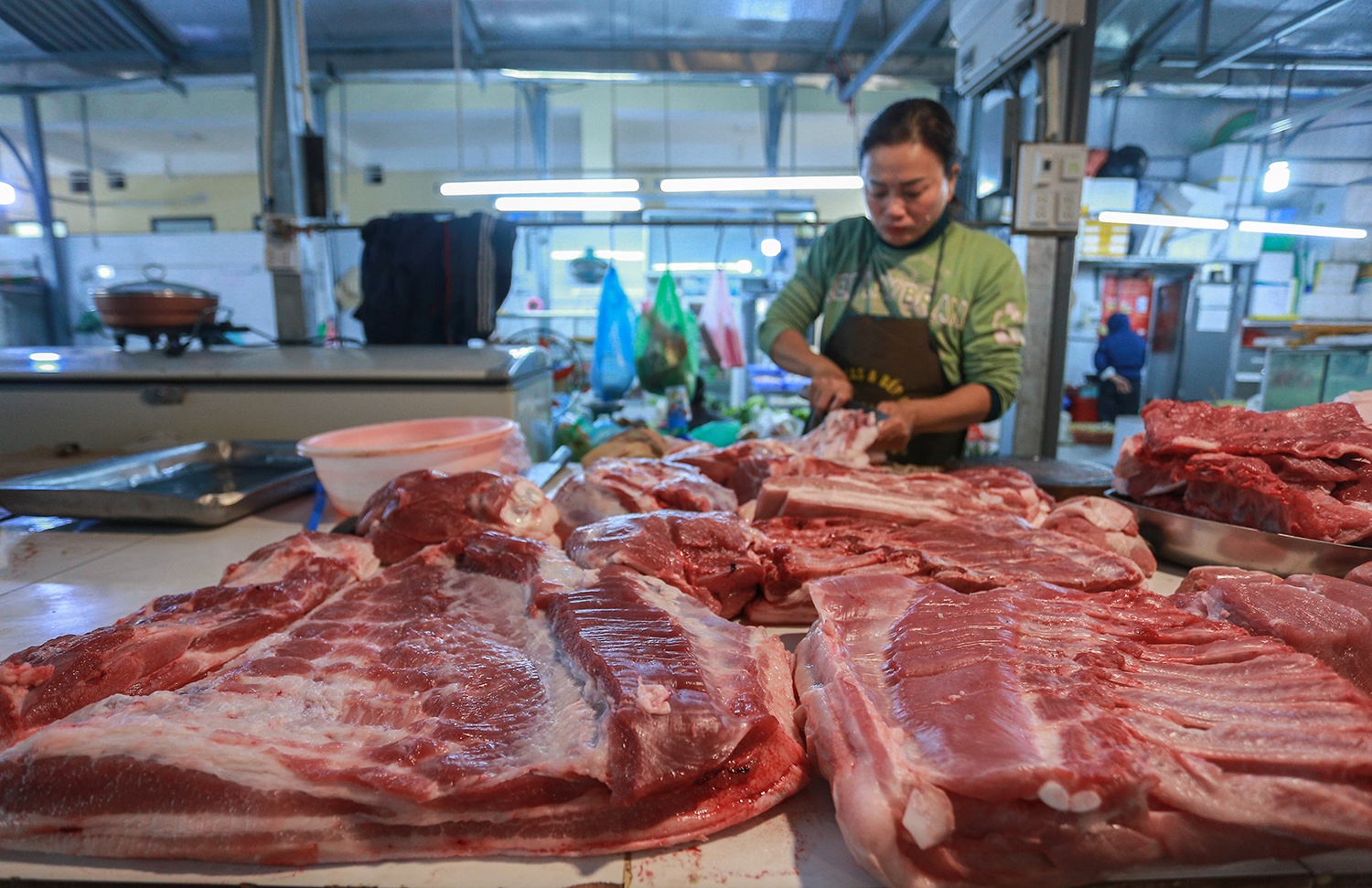 'Thit heo giam gia o dau chu o cho thi khong' hinh anh