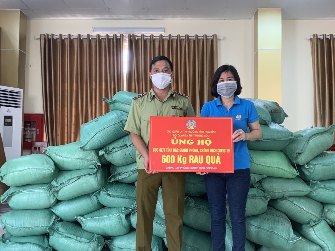 Quan ly thi truong ban vai thieu anh 8