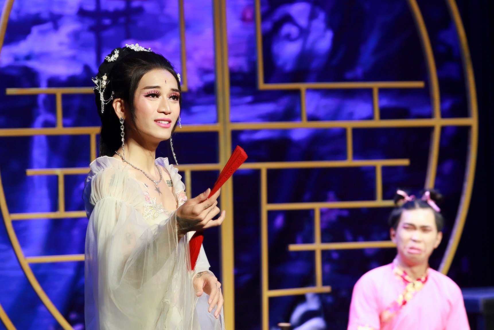 De xuat ho tro cho 2.000 nghe si va gan 27.000 huong dan vien du lich hinh anh