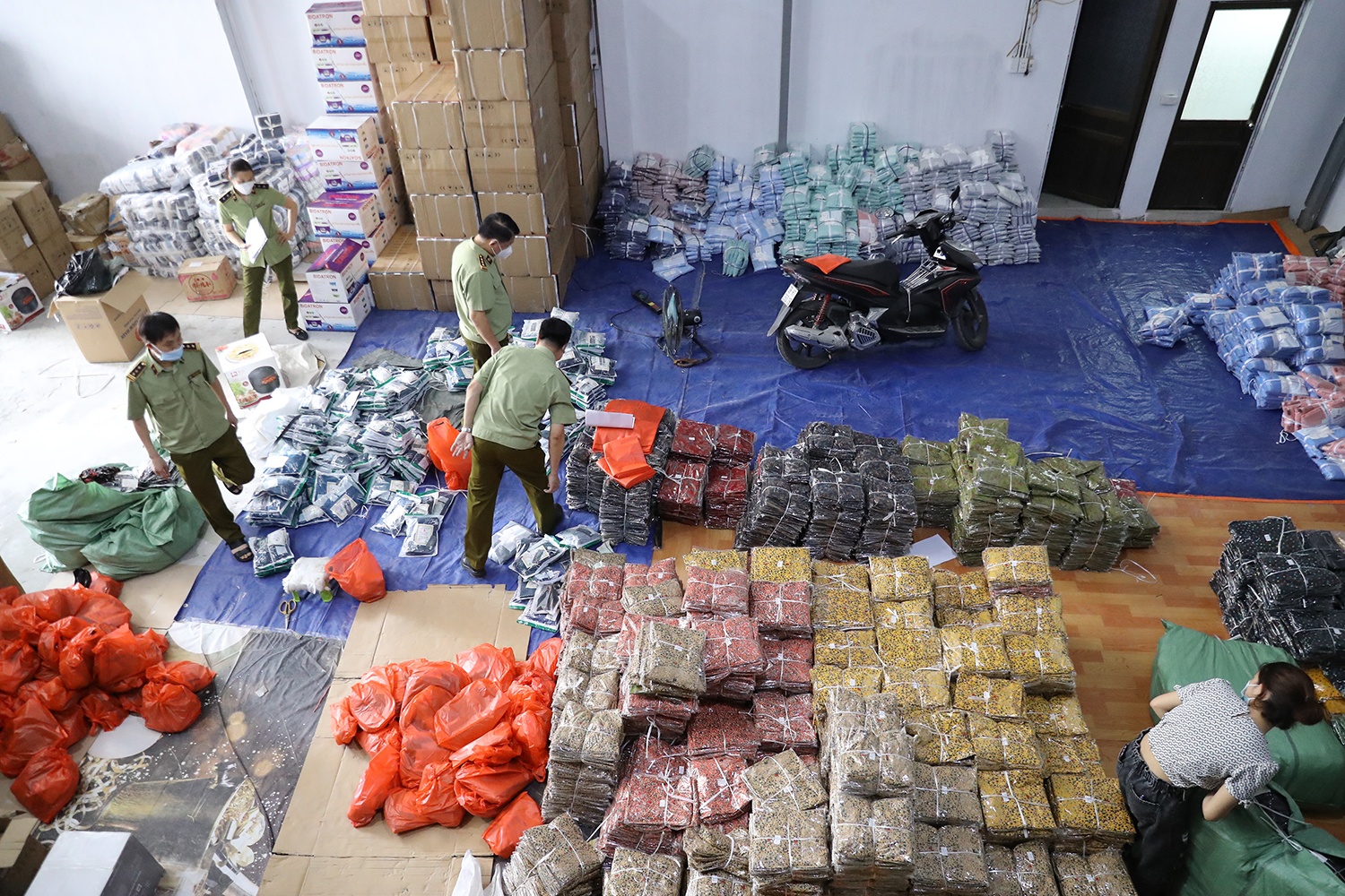 Tan cong 8 tu diem tap ket hang khong ro nguon goc anh 4