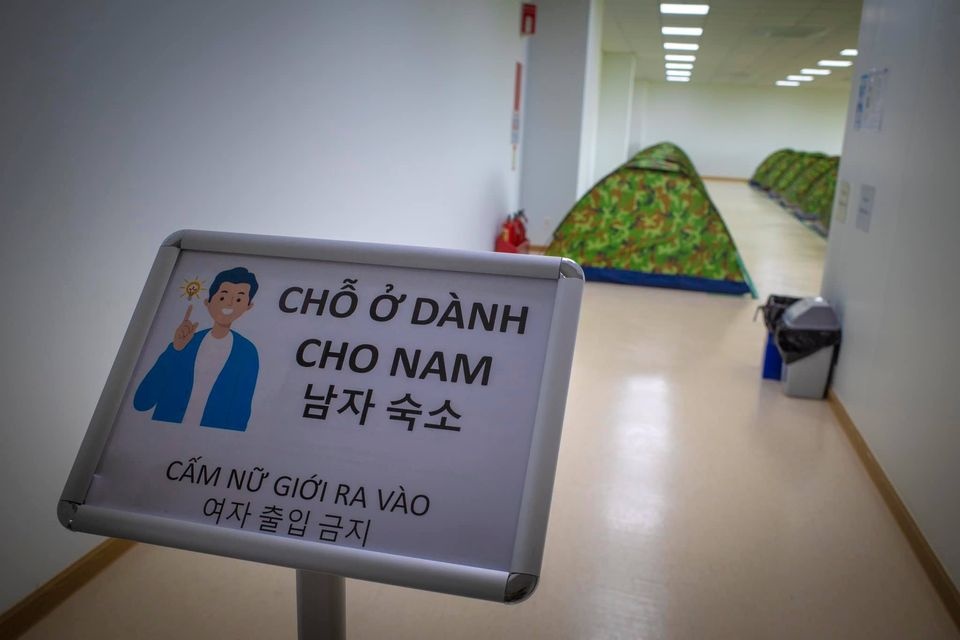 An ngu tai nha may de tiep tuc san xuat tai Bac Giang hinh anh