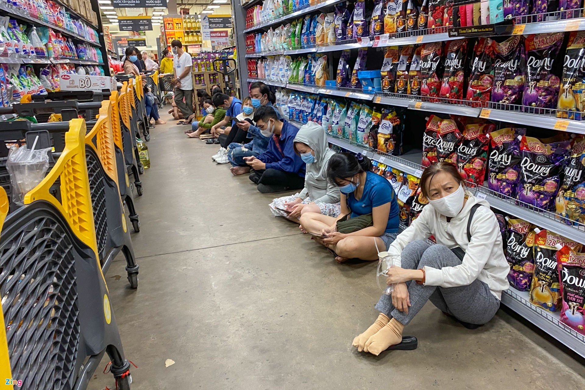 Mo them diem ban thuc pham luu dong anh 1