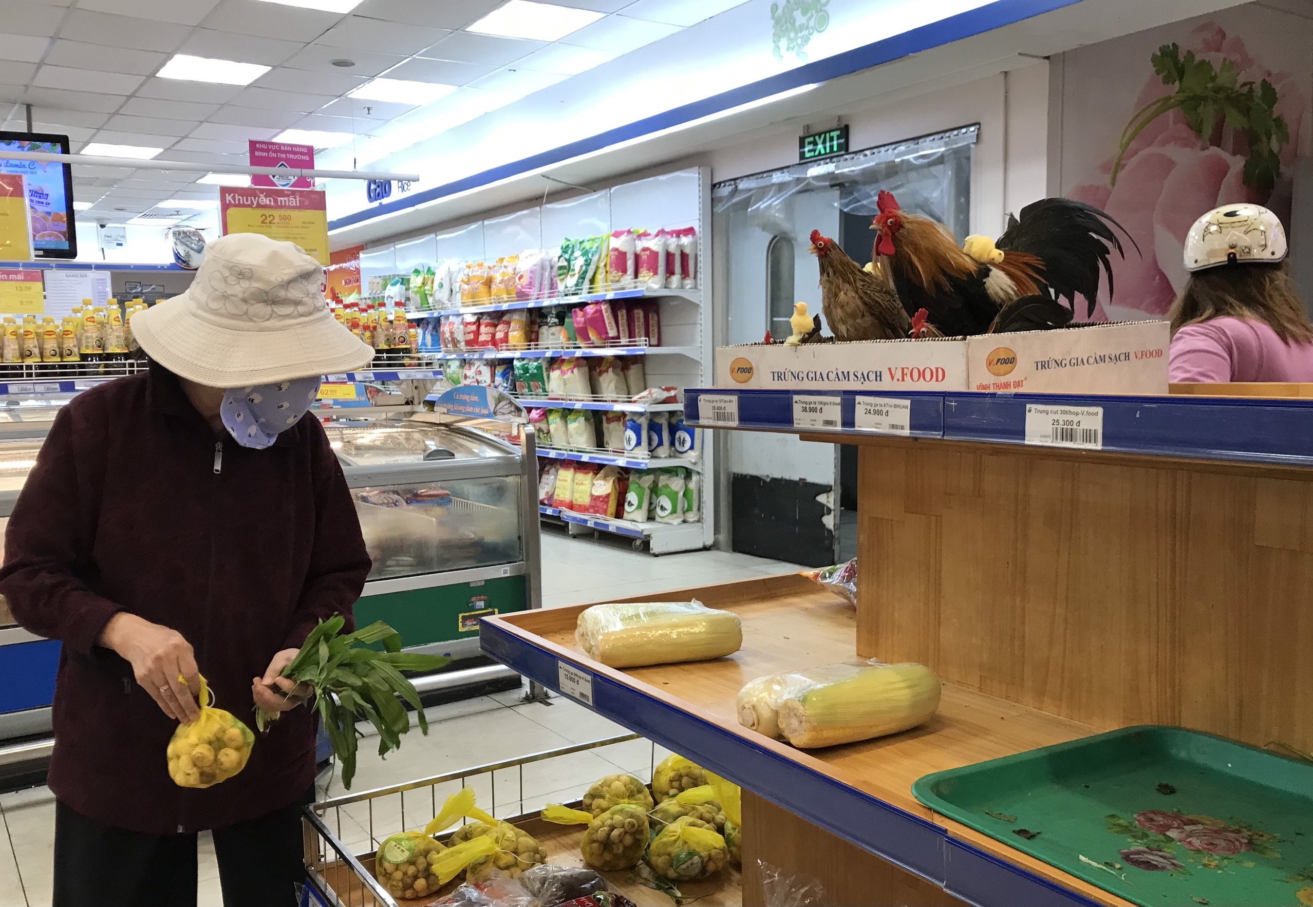 Xep hang 4 vong,  cho 3 tieng anh 8