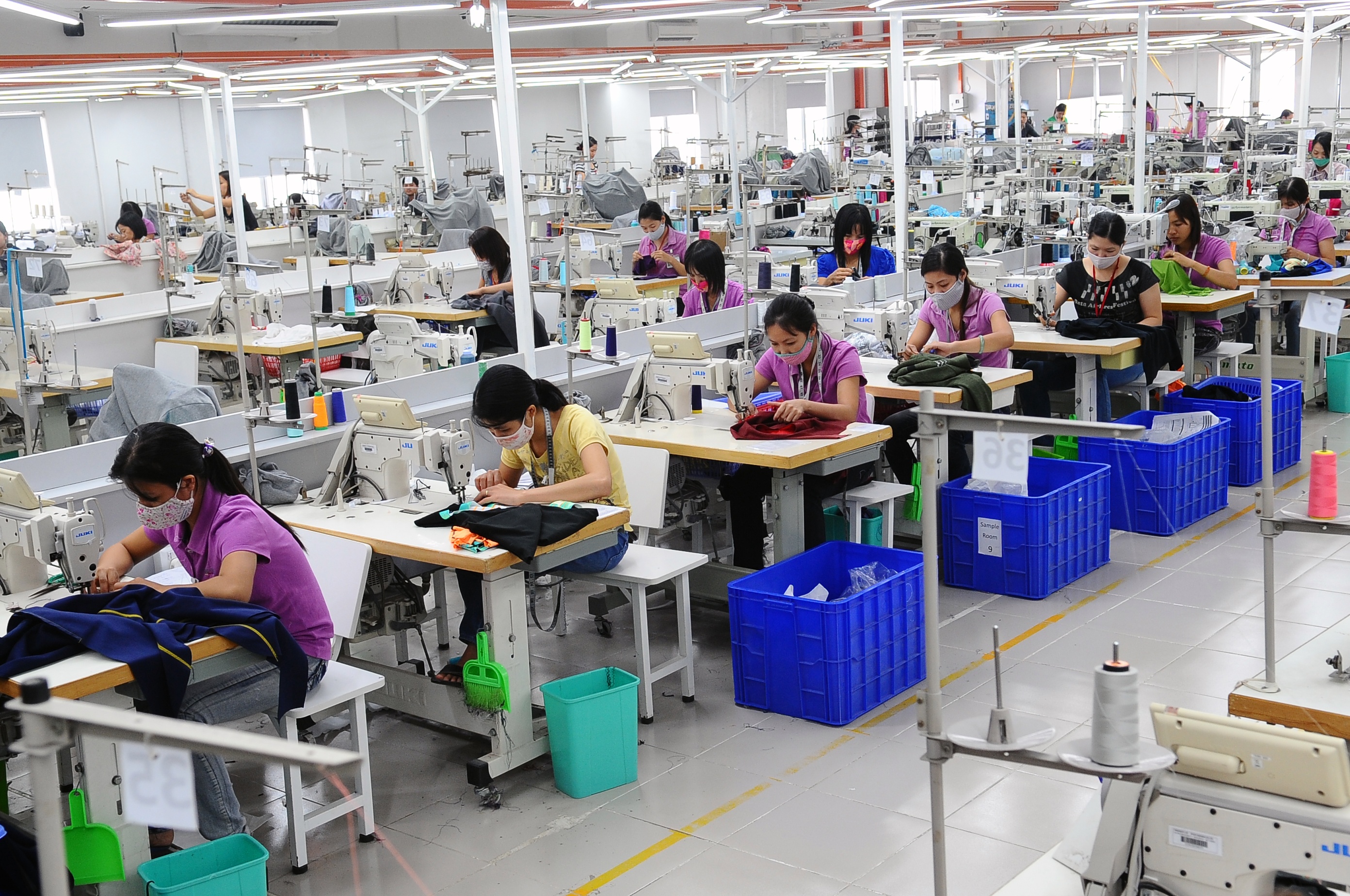 lo hong 3 tai cho anh 2