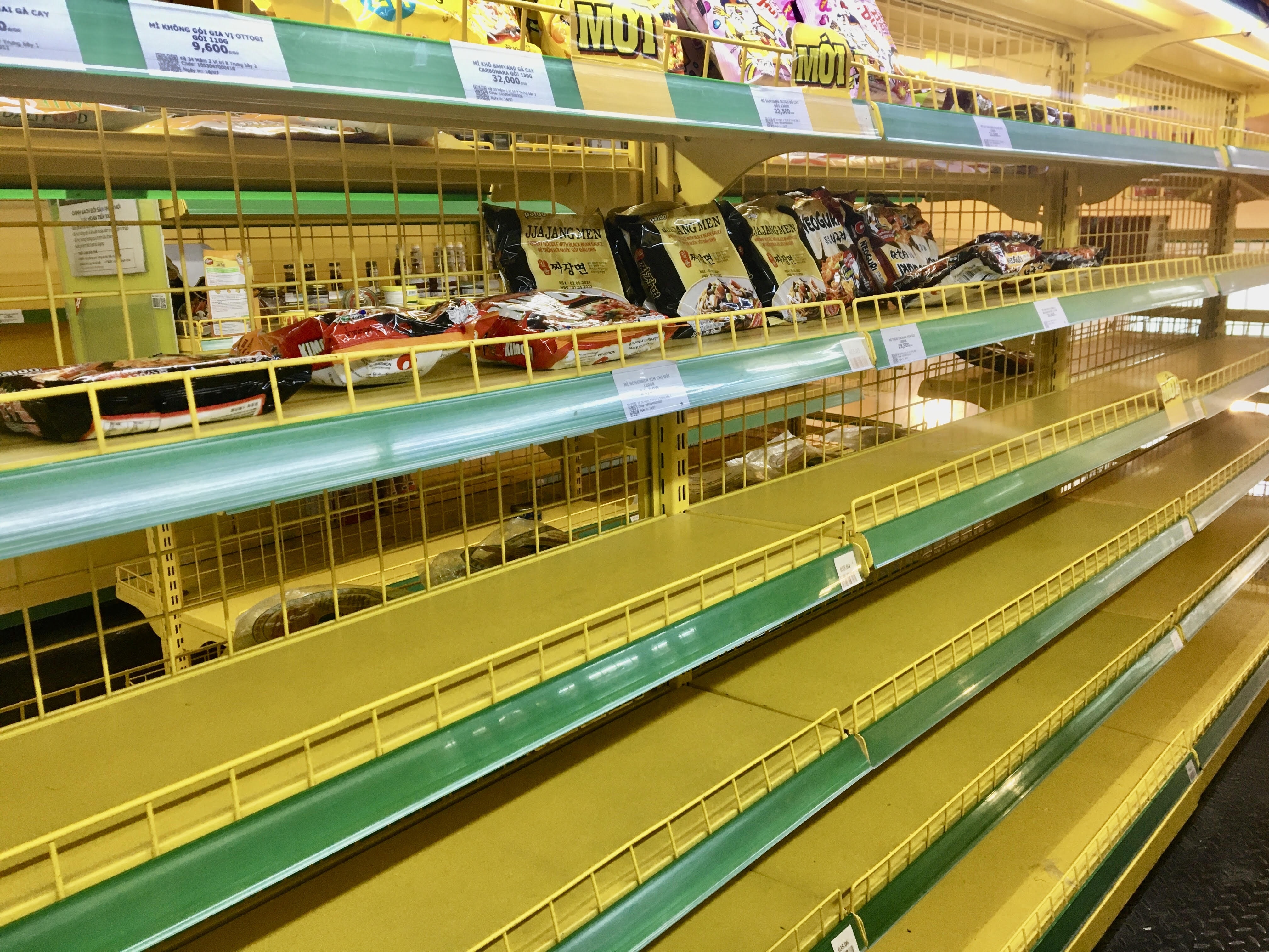 TPHCM gian cach chi thi 16 anh 2