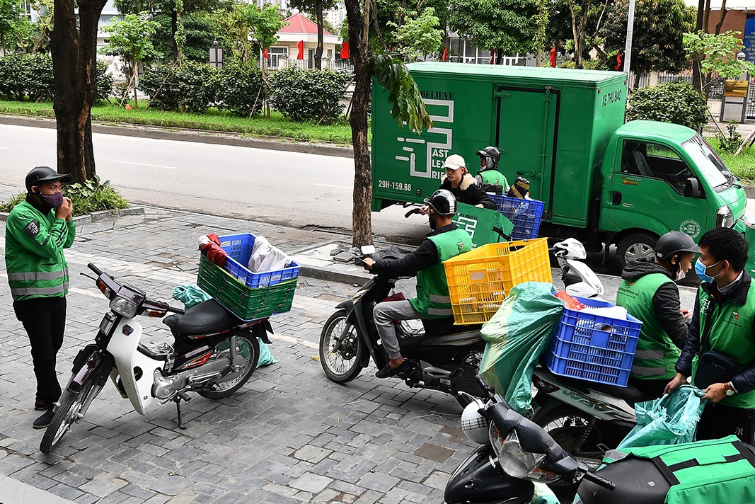 TP.HCM cong bo dac diem nhan dien shipper duoc giao hang hinh anh