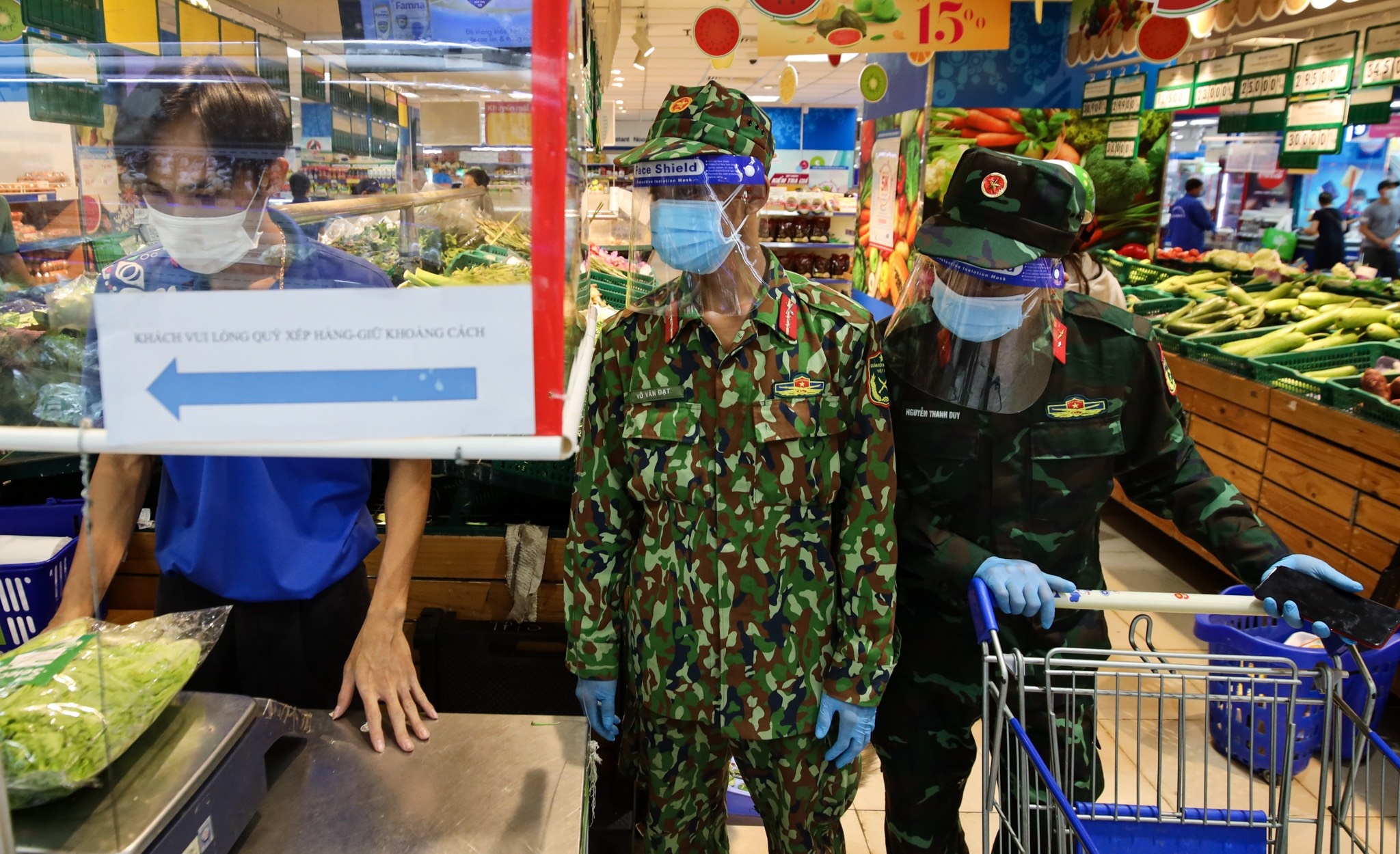 nhung bat cap cua di cho ho anh 1