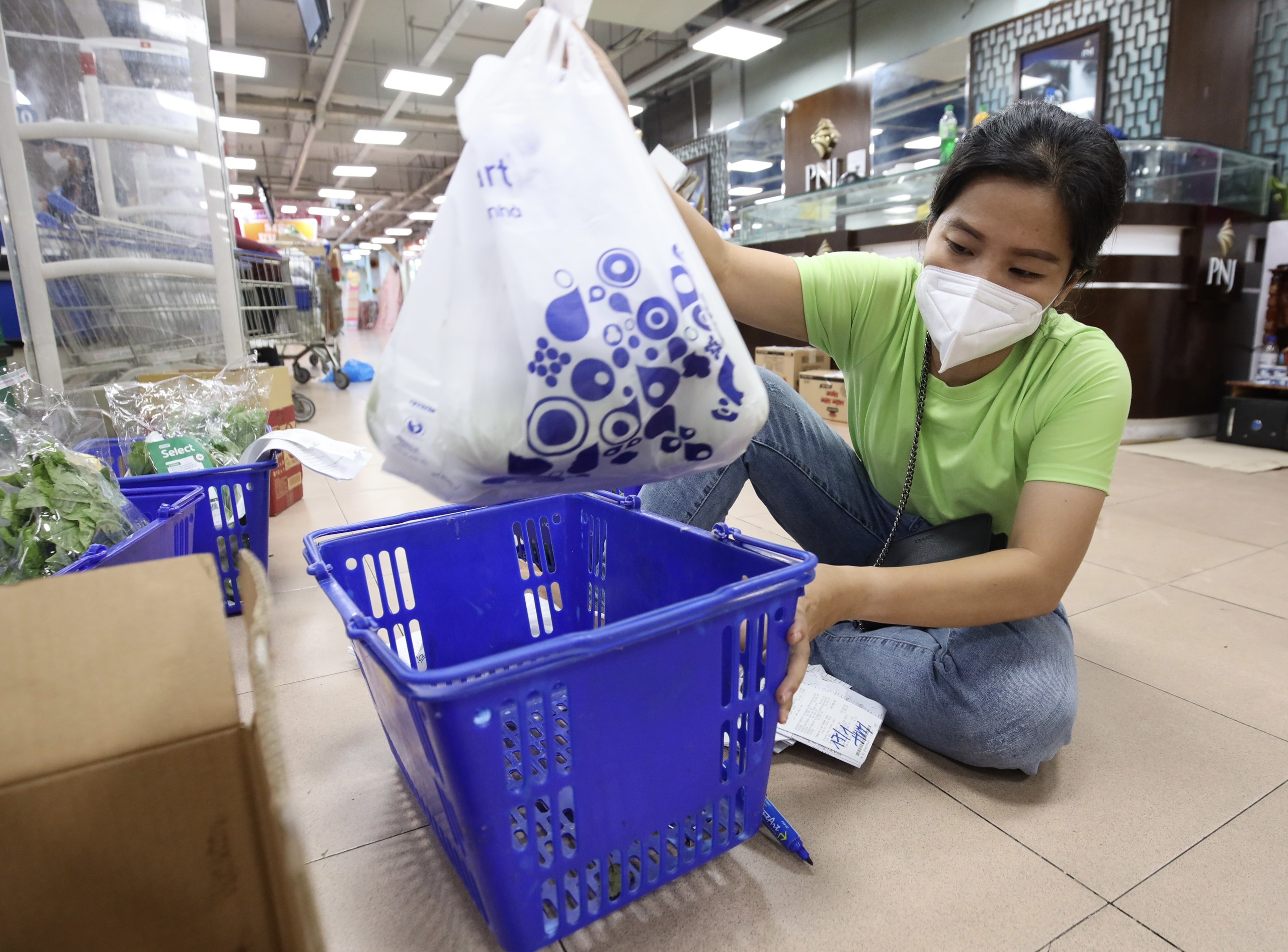 Mot phuong o TP.HCM bi 'bom' 100 don hang di cho ho hinh anh