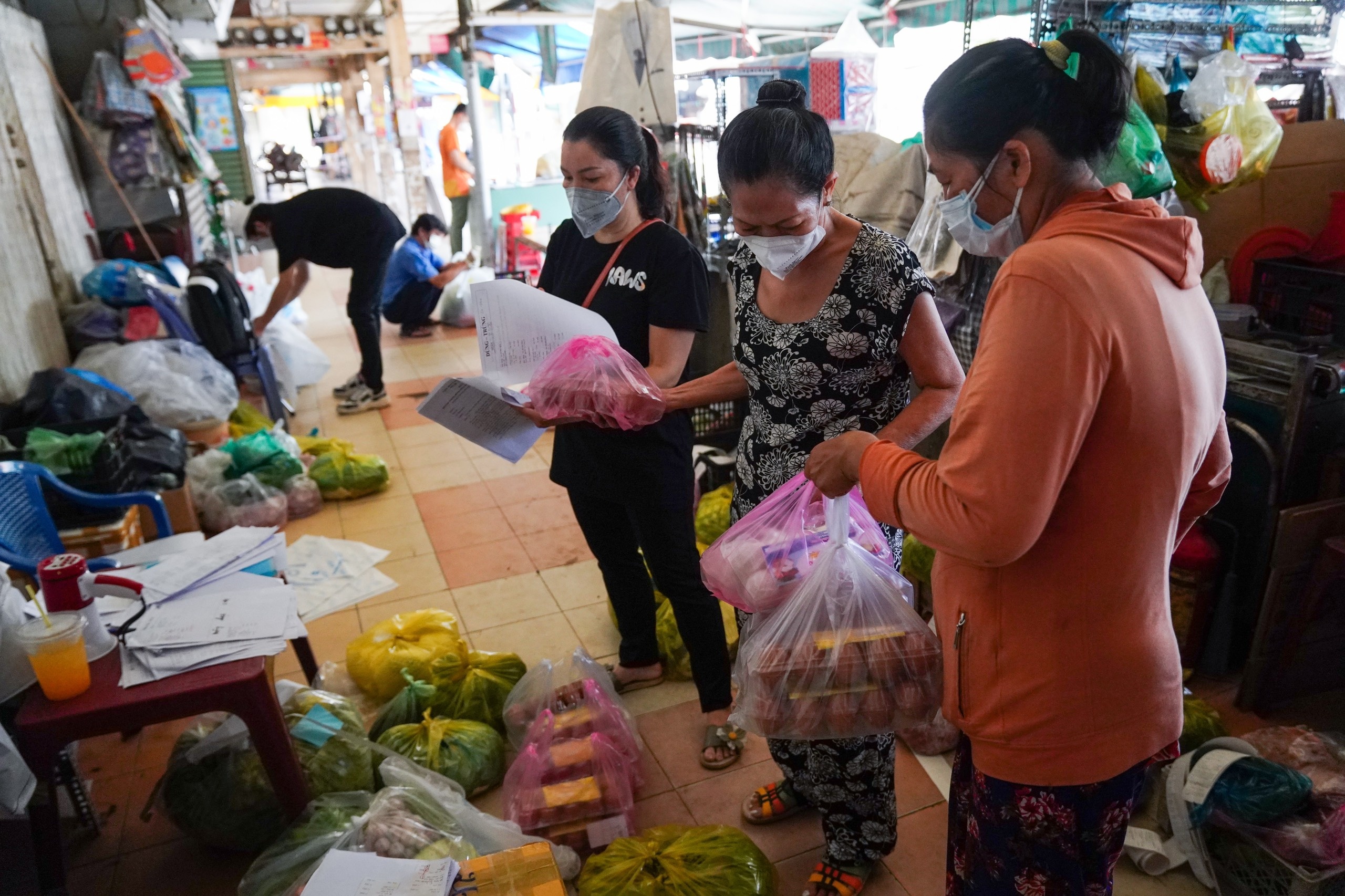 di sieu thi tu 4h sang anh 15