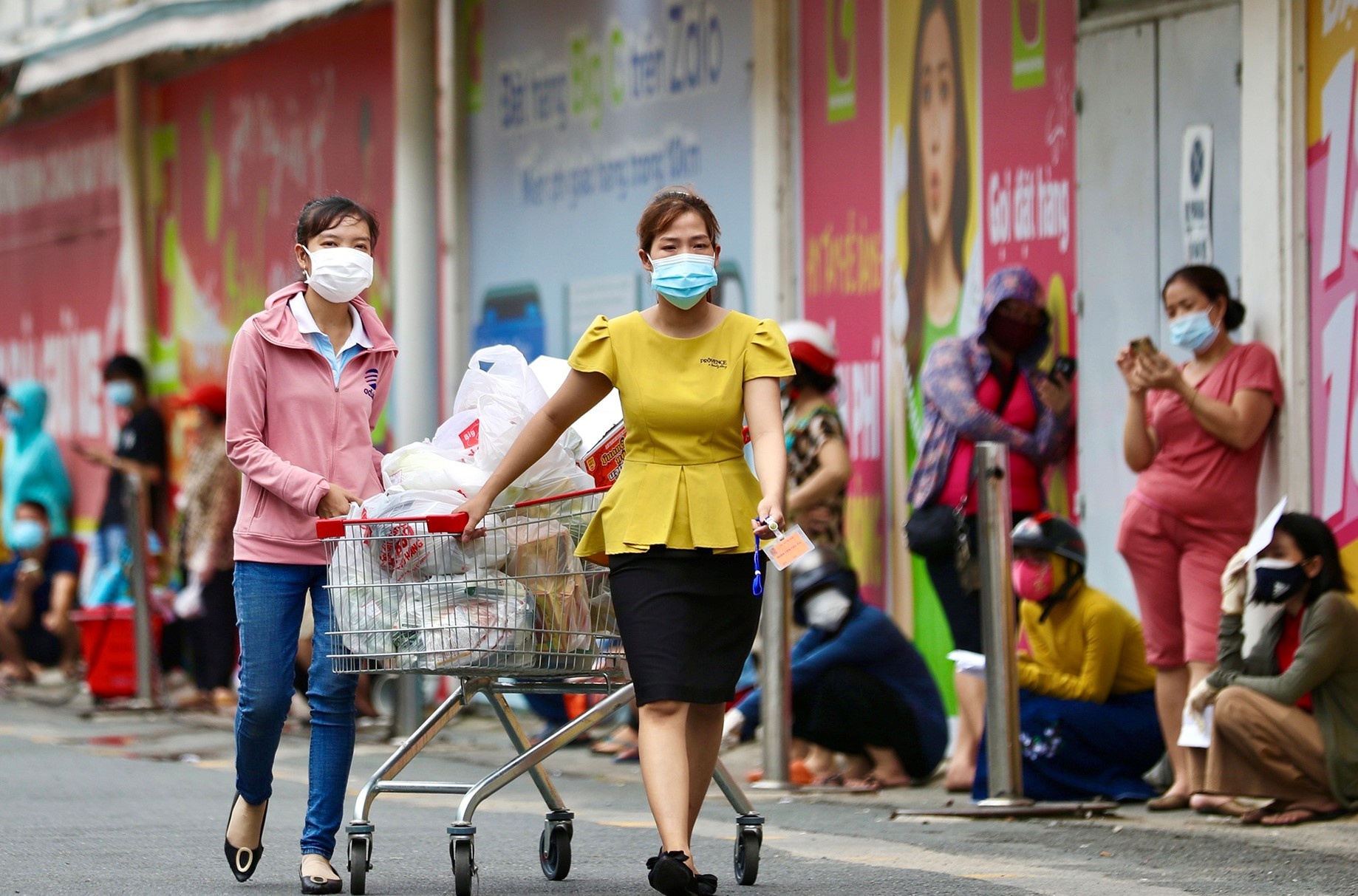 di cho ho o tphcm anh 1