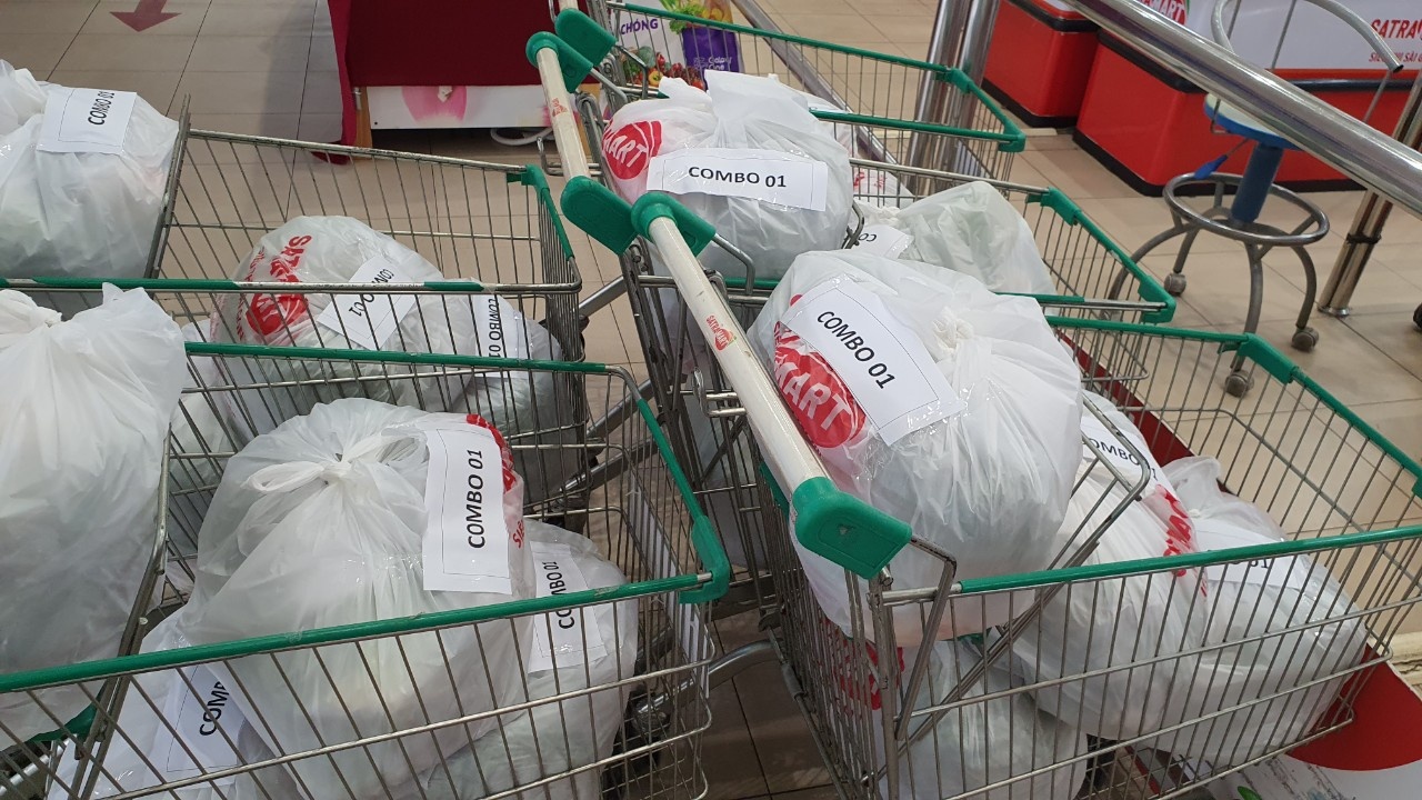 Sieu thi van kho phoi hop voi phuong,  xa anh 1