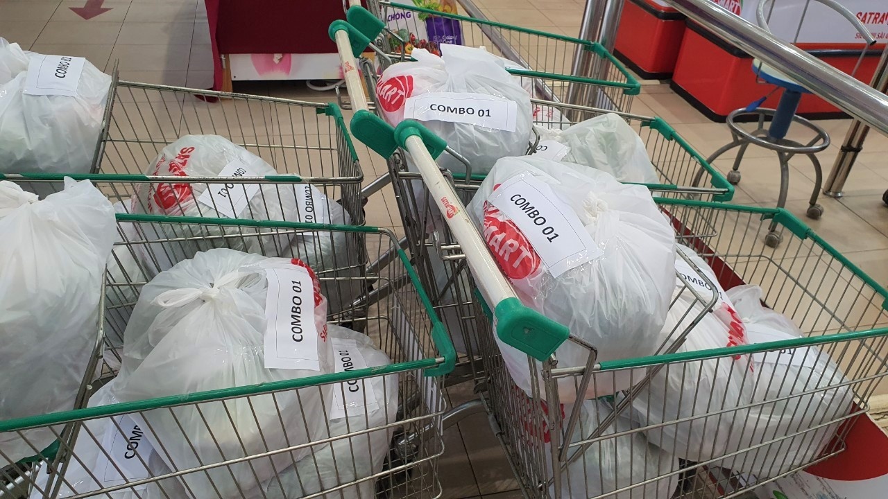 sieu thi thiet lap combo thuc pham anh 1