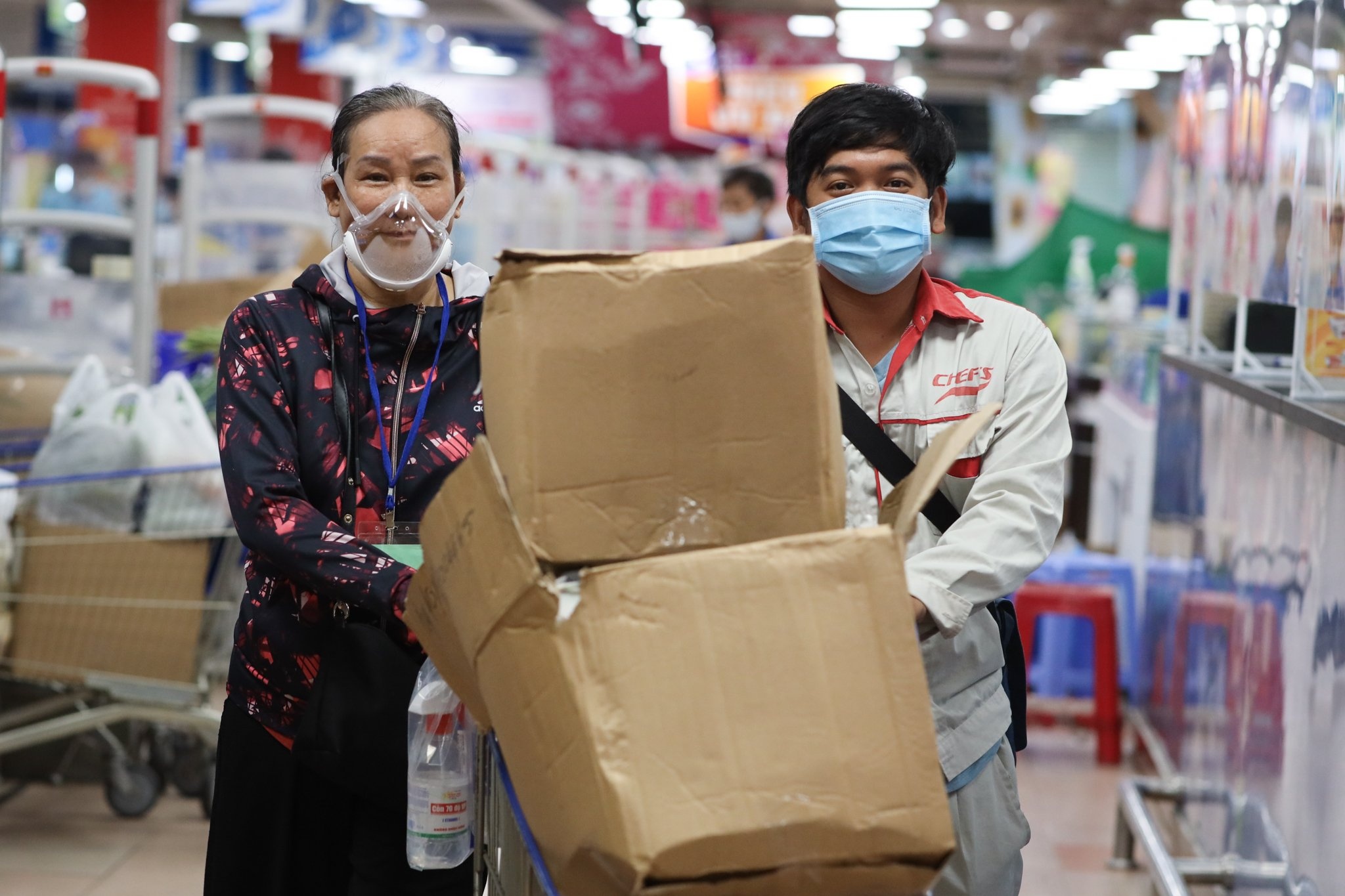 Cong an TP.HCM: Co tinh trang nguoi dan huy don di cho ho hinh anh