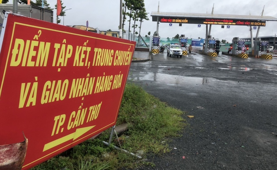 Yeu cau dung quy dinh vao Can Tho phai trung chuyen hang hoa hinh anh