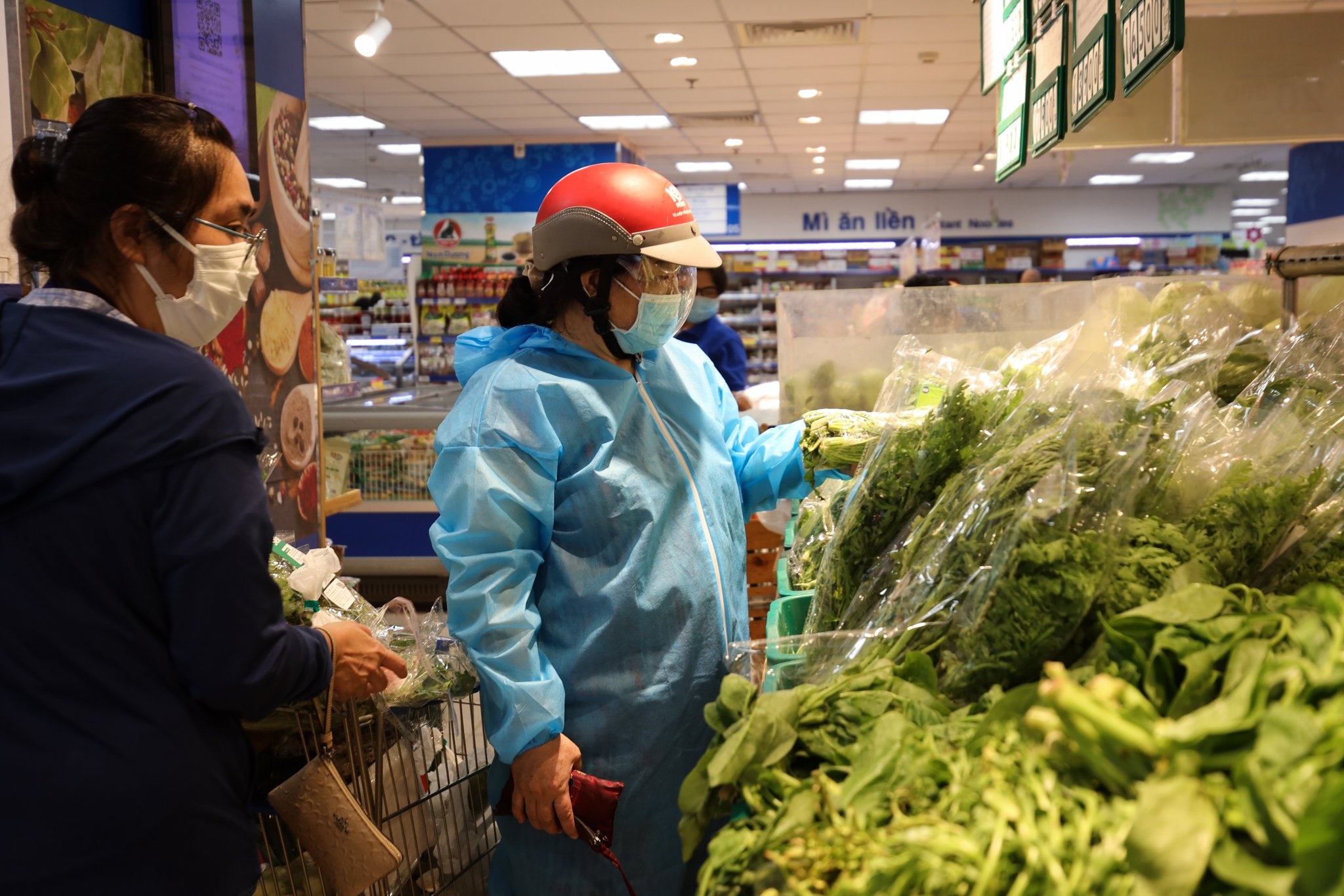 Nguoi dan TP.HCM dat thuc pham online khi 'di cho ho' qua tai hinh anh