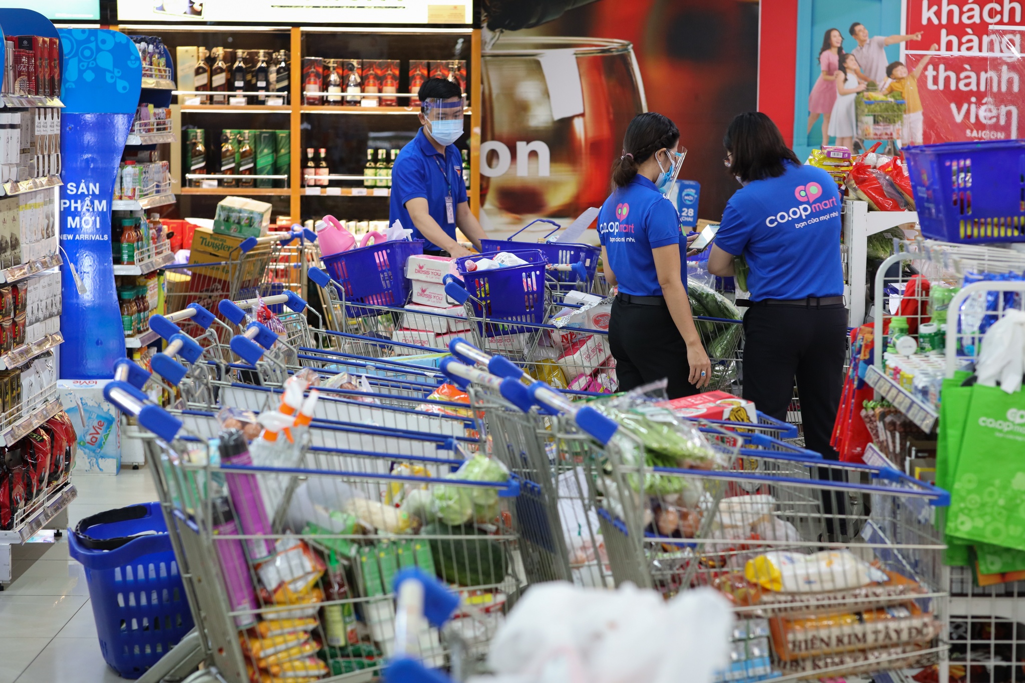 don hang di cho ho giam anh 1