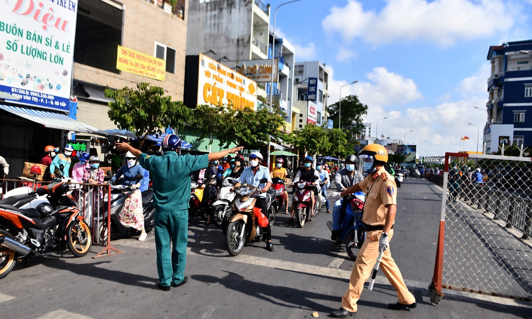 TP.HCM du kien thao go cac chot chan tren duong truoc 30/9 hinh anh