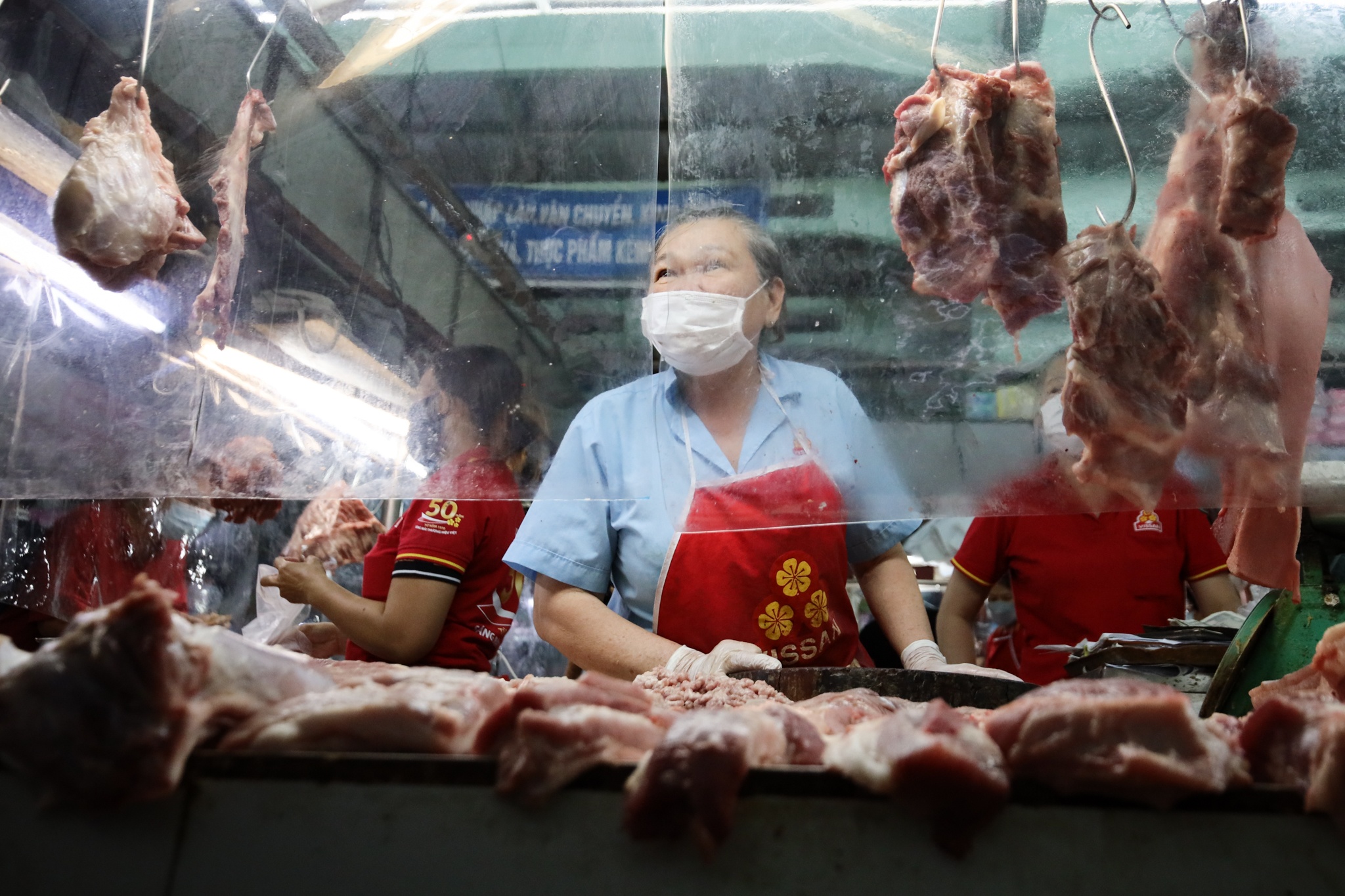 TP.HCM cong bo danh sach 46 cho da hoat dong tro lai hinh anh