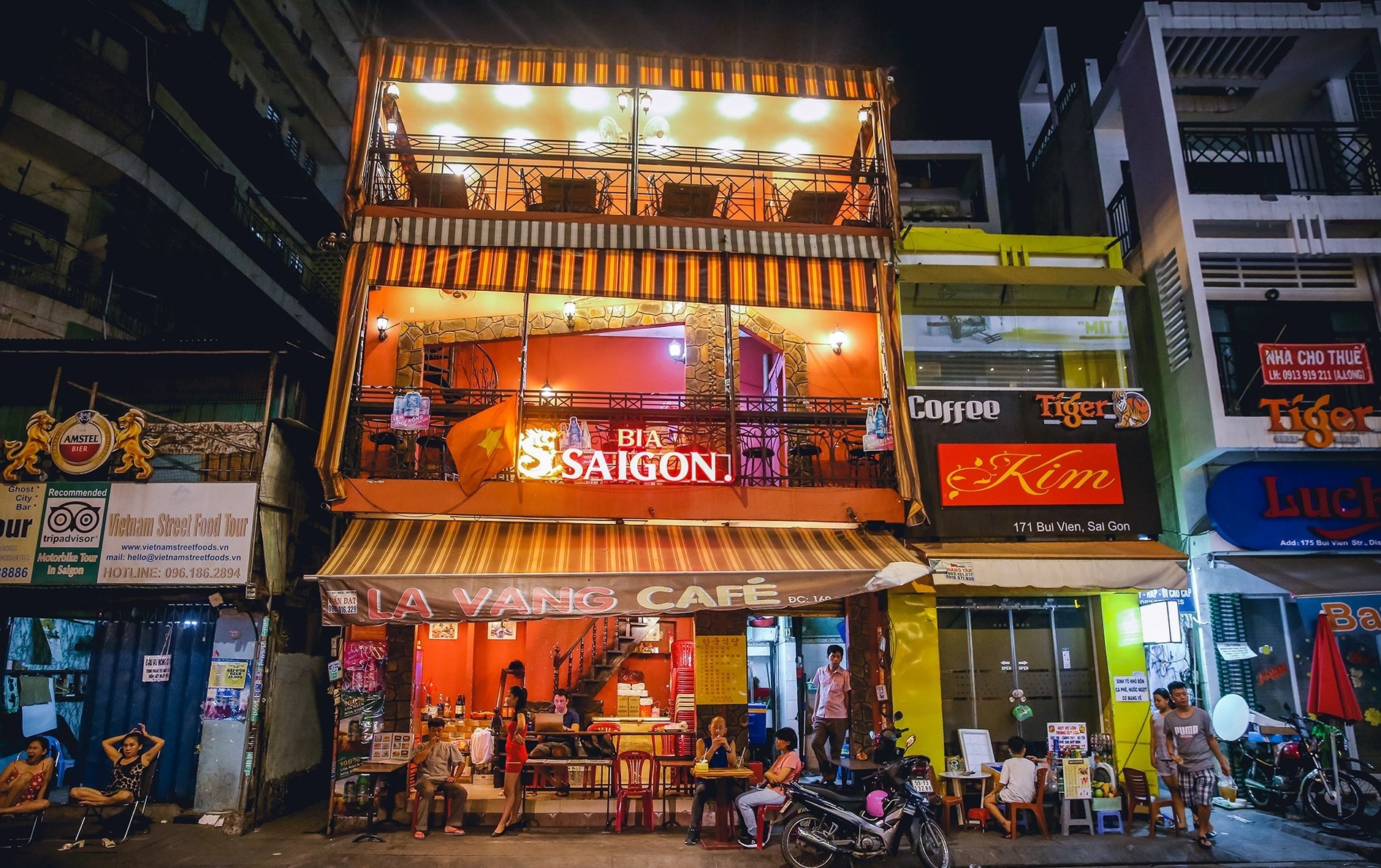 Chu quan o quan 1: Vi sao vung xanh khong duoc ban ruou, bia? hinh anh