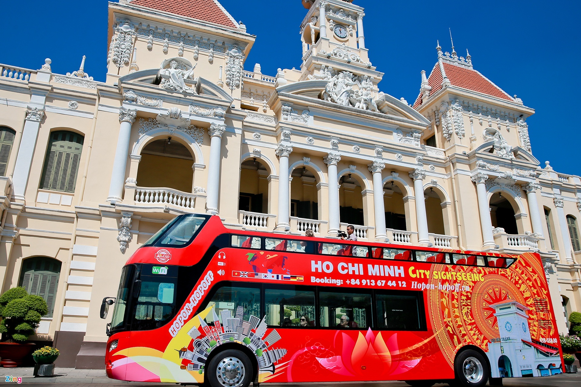 Viet Nam don khach quoc te tu thang 11 anh 1