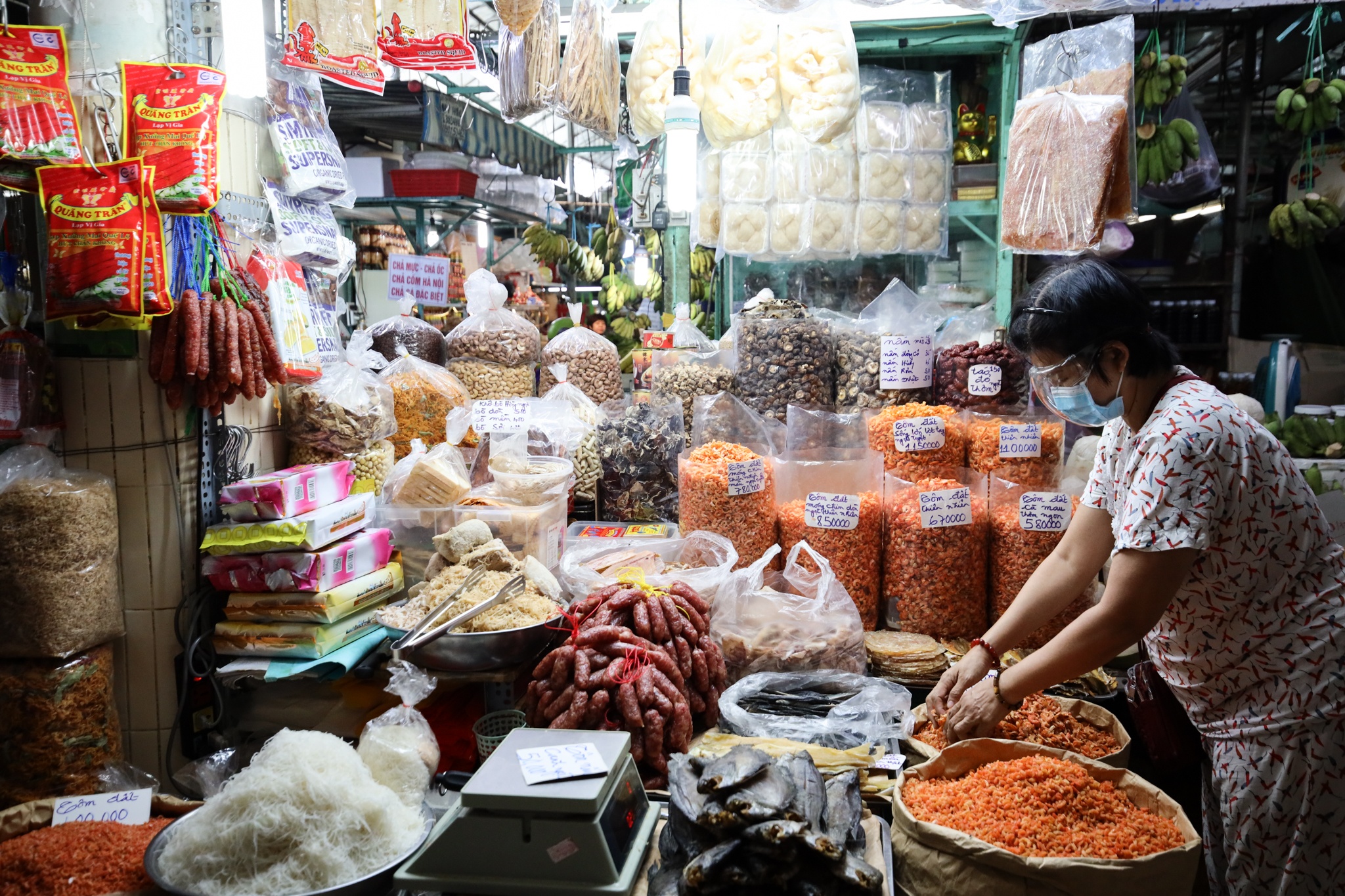 cho mo cua tro lai anh 1