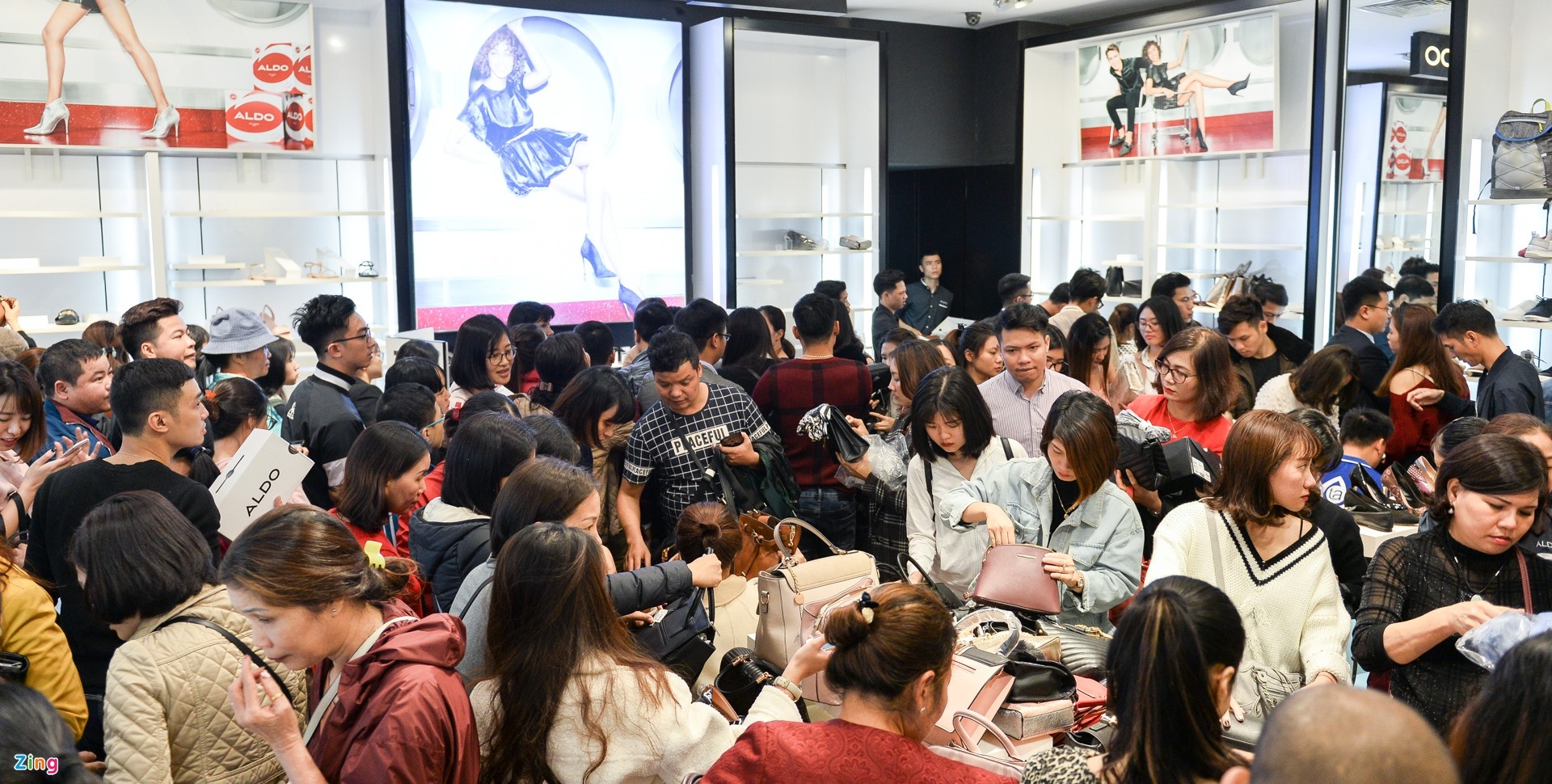 giam gia black friday anh 2