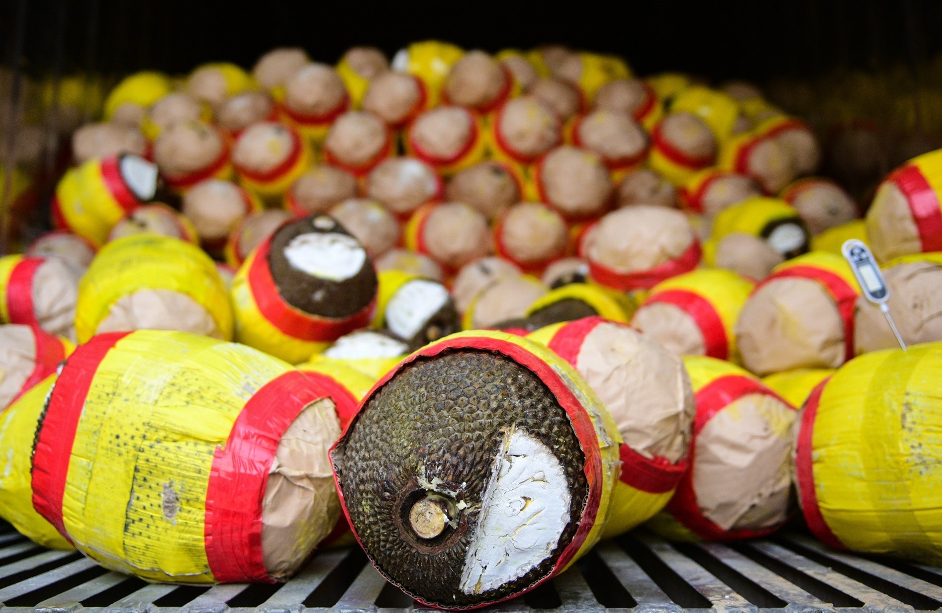 Lam sao tieu thu 1 trieu tan nong san Viet khi Trung Quoc 'dong cua'? hinh anh