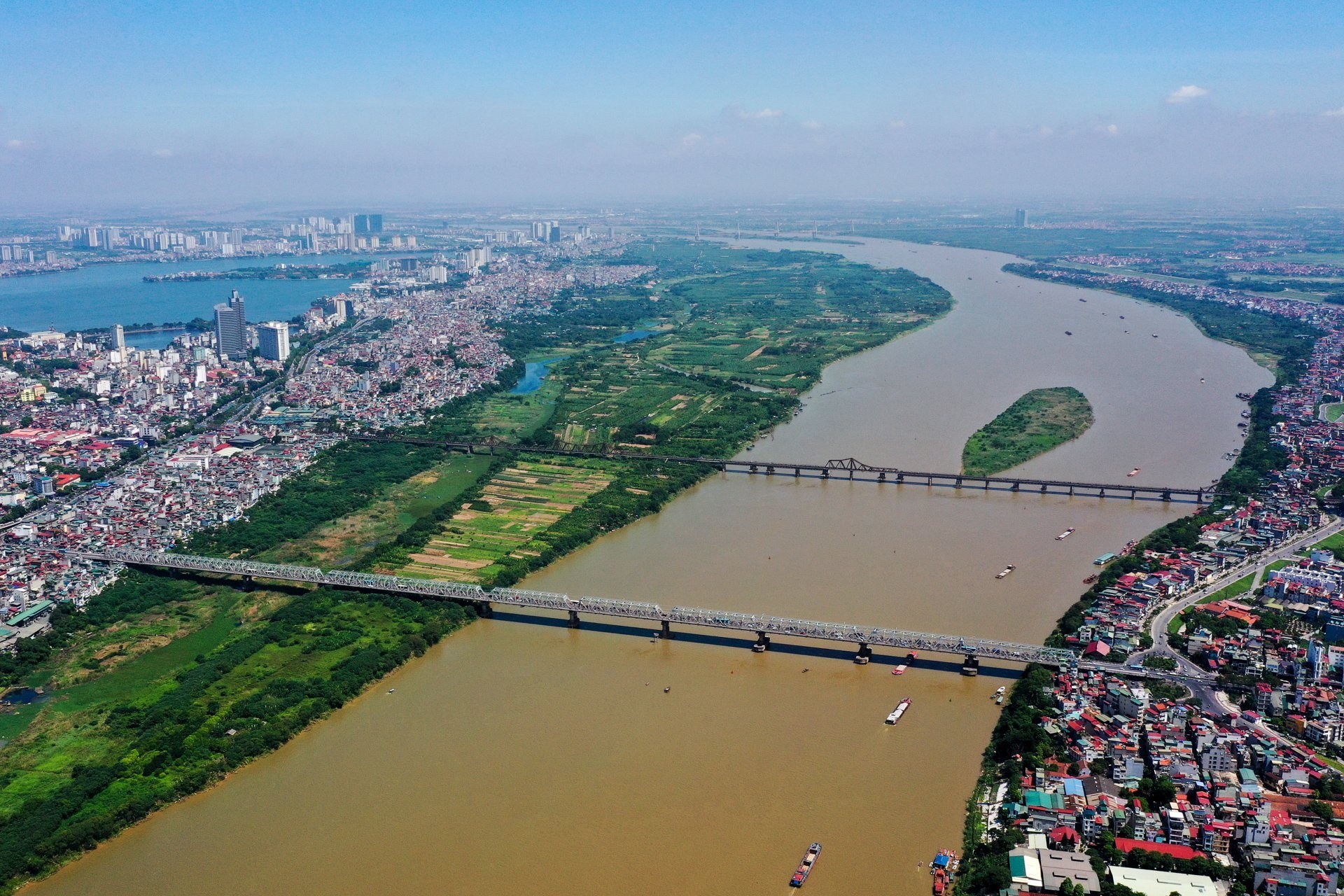 quy dat vang ven song hong anh 1