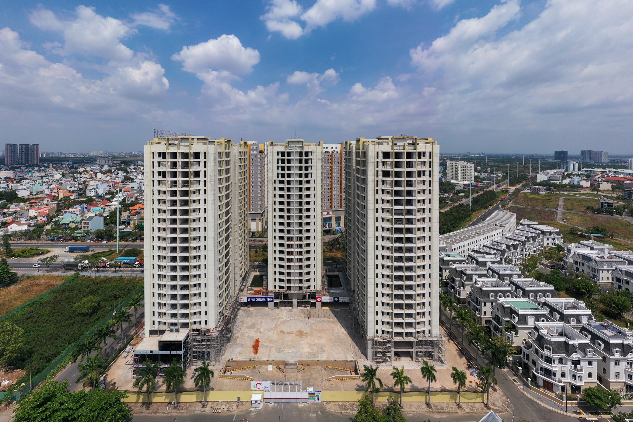 Chuyen gia: Siet tin dung bat dong san can co lo trinh hinh anh