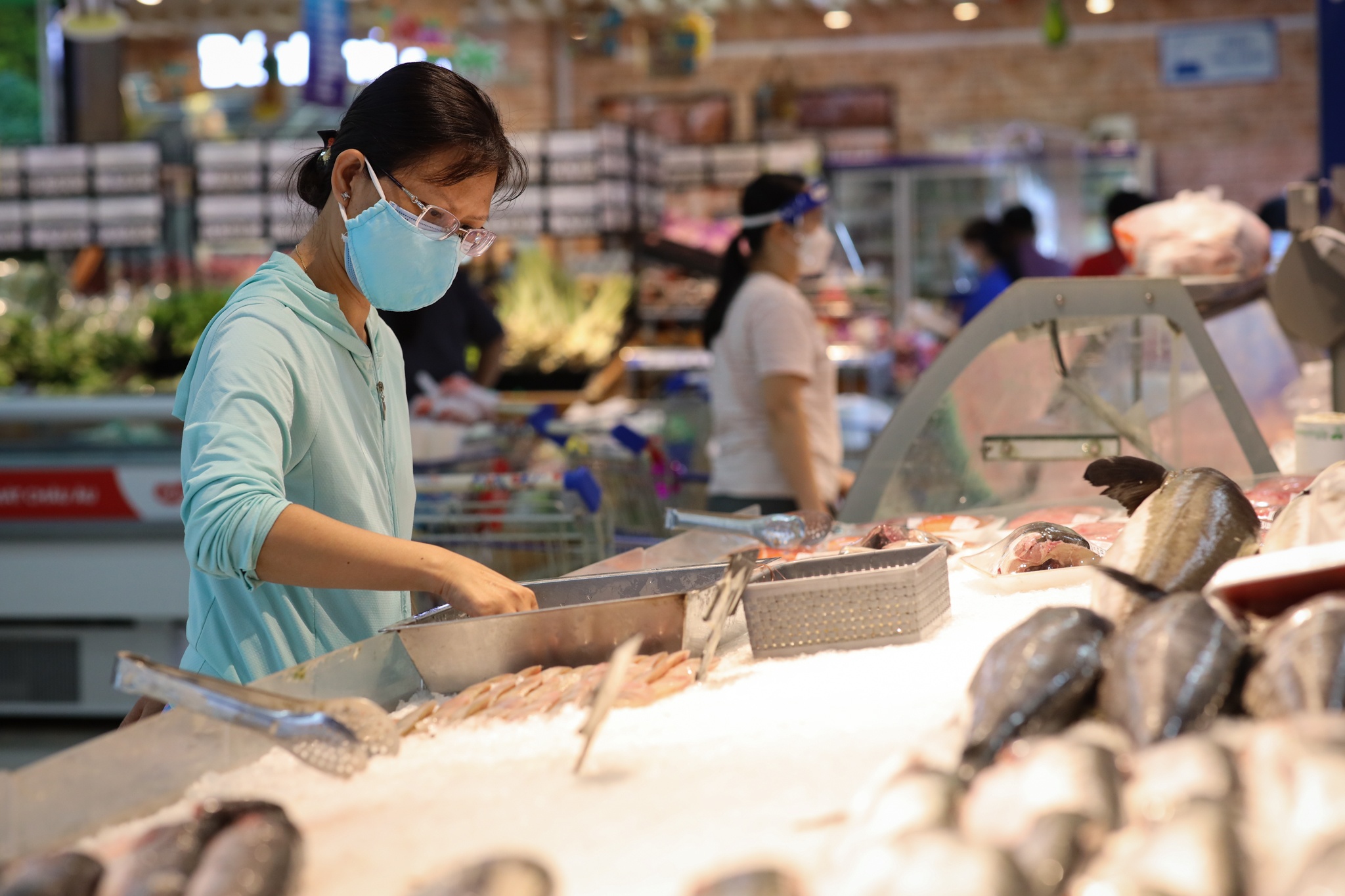 Bo Cong Thuong yeu cau mo ngay dot cao diem kiem tra gia ban hang hoa hinh anh