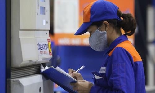 Petrolimex ly giai nguyen nhan loat cay xang dung ban hinh anh