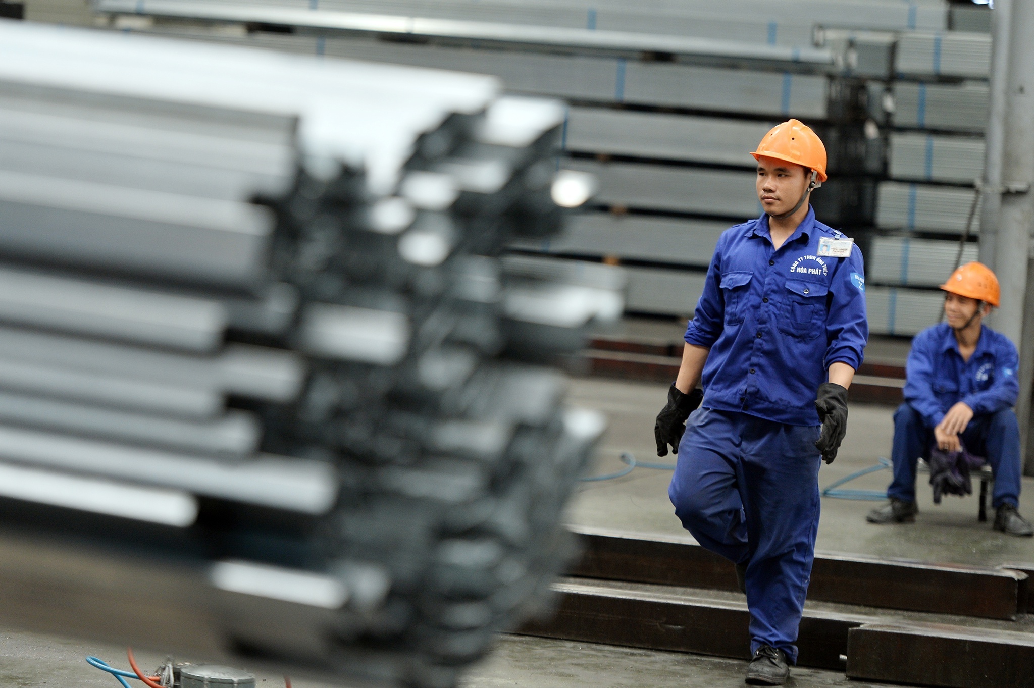 Gan 3 thang, gia thep giam 13 lan lien tiep hinh anh