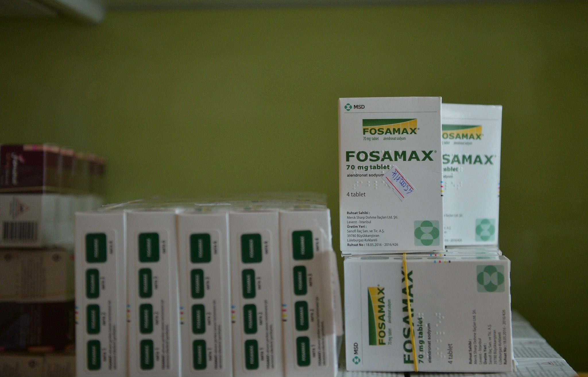 gom thuoc tay troi noi ban kiem loi anh 1