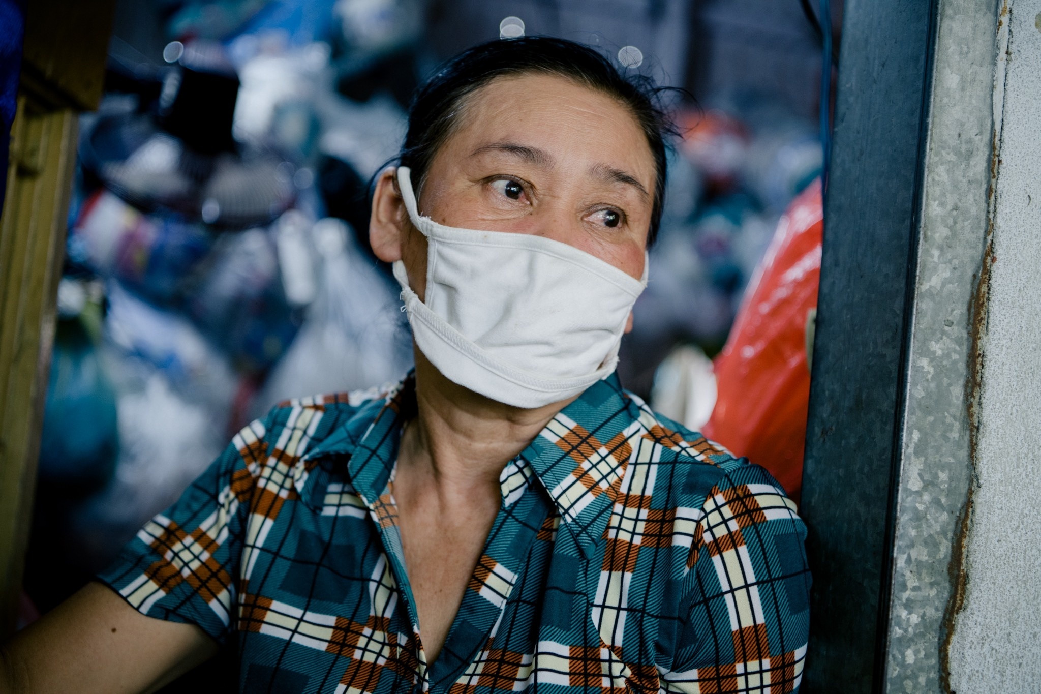 Xang dau tang cao, Chinh phu yeu cau khan truong ho tro nguoi ngheo hinh anh