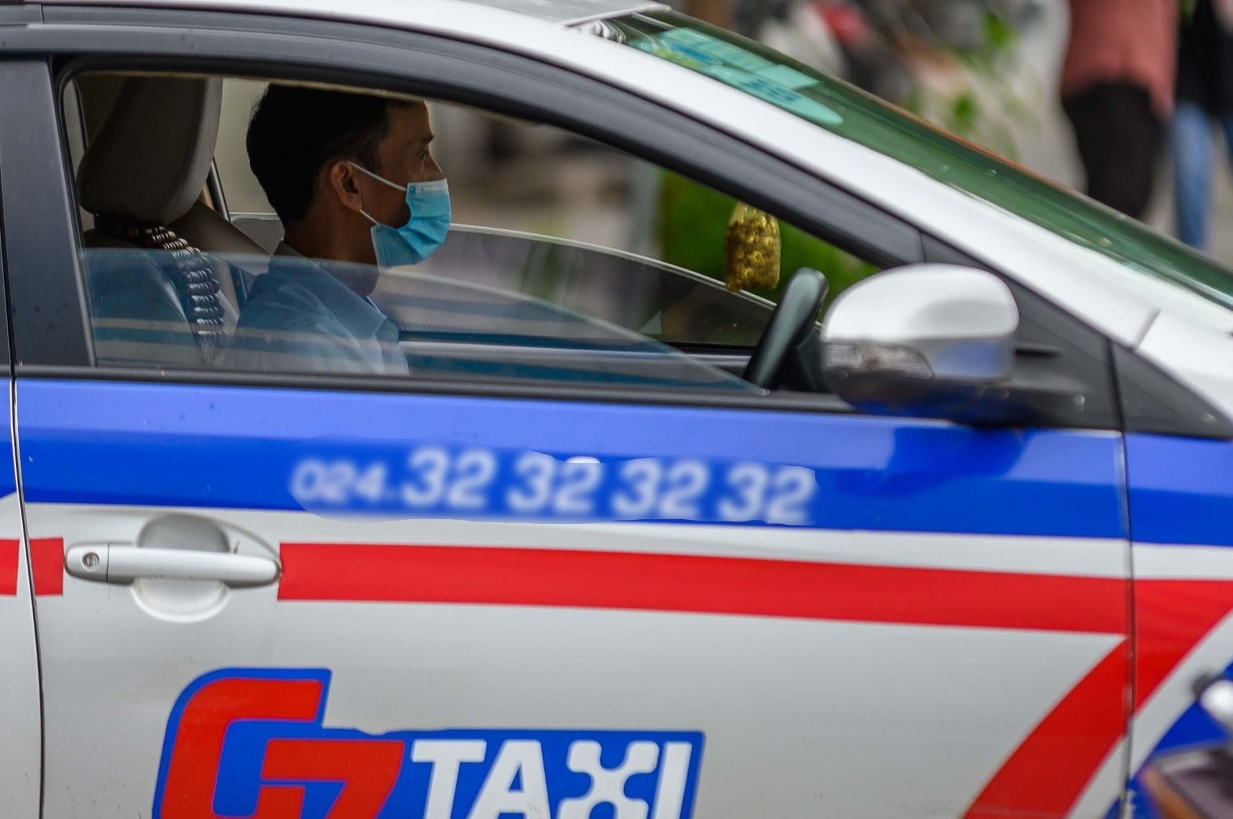 Gia cuoc taxi giam 10% hinh anh