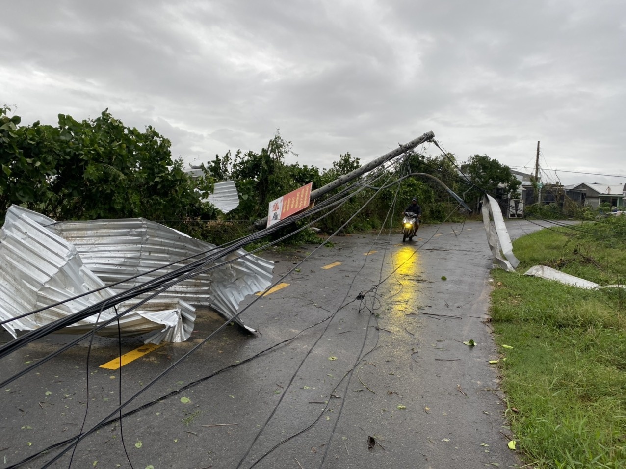 bao noru vao mien Trung anh 1