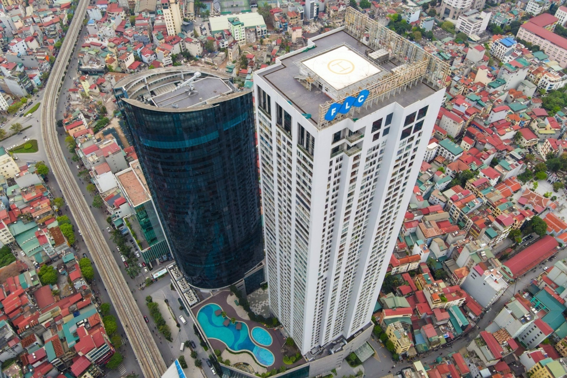 FLC lai bi cuong che thue gan 458 ty dong hinh anh