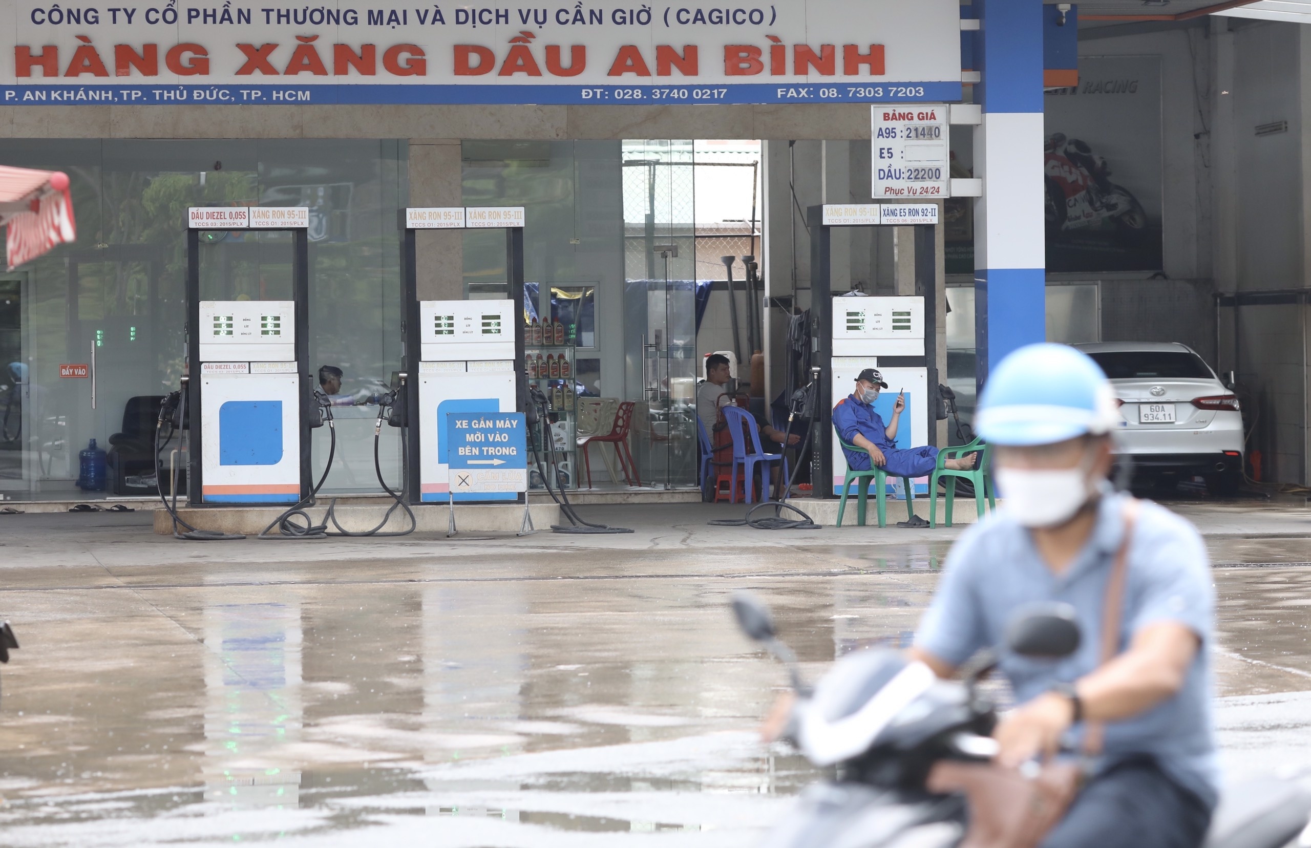 Xang dau dong cua anh 1