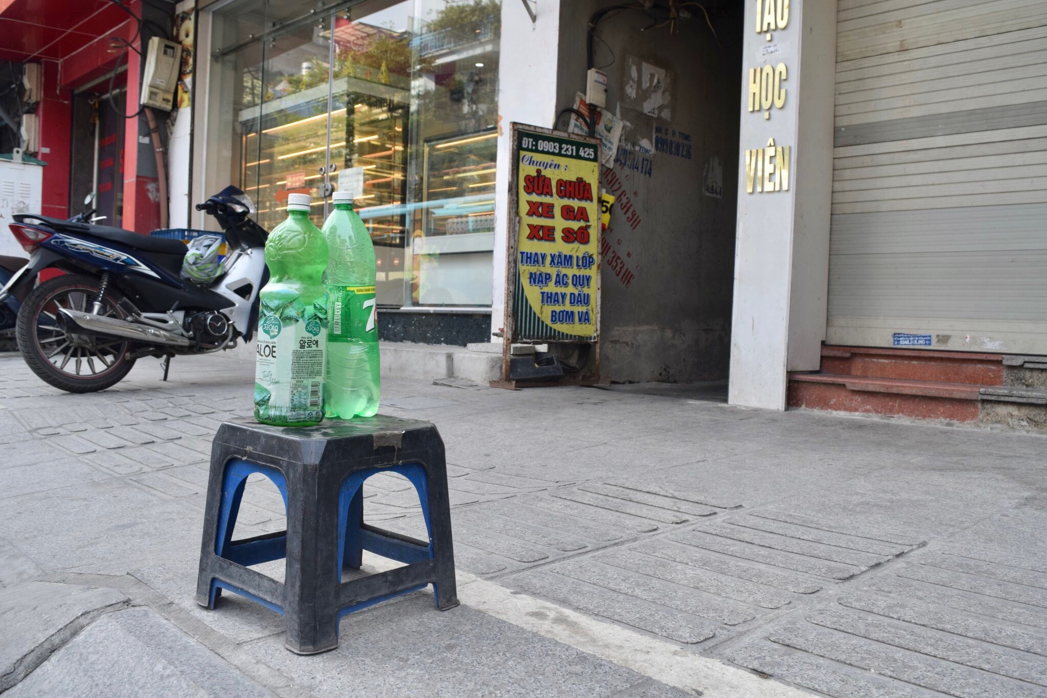 ban xang tu phat anh 1