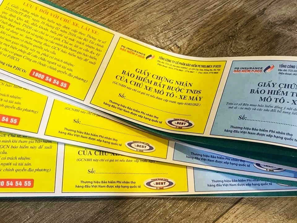 Thu hang nghin ty nho ban bao hiem oto, xe may hinh anh