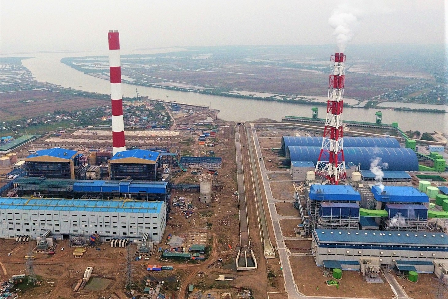 Nhiet dien Thai Binh 2 du kien phat dien thuong mai tu 31/12 hinh anh