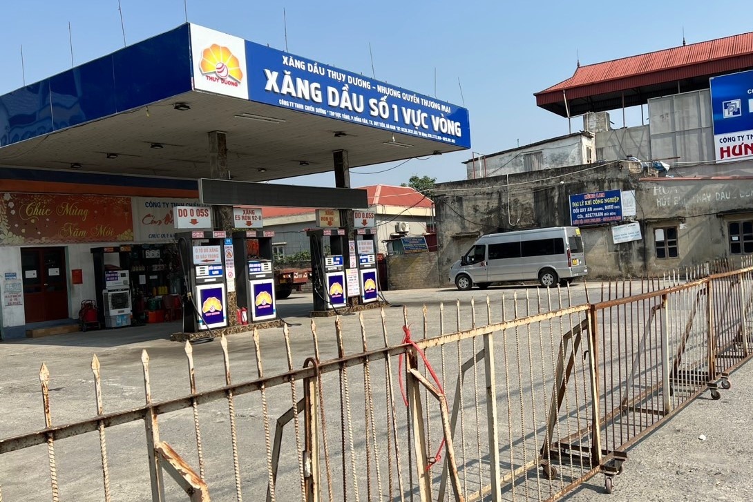 Mot cay xang bi phat vi nghi ban hang 45 phut hinh anh