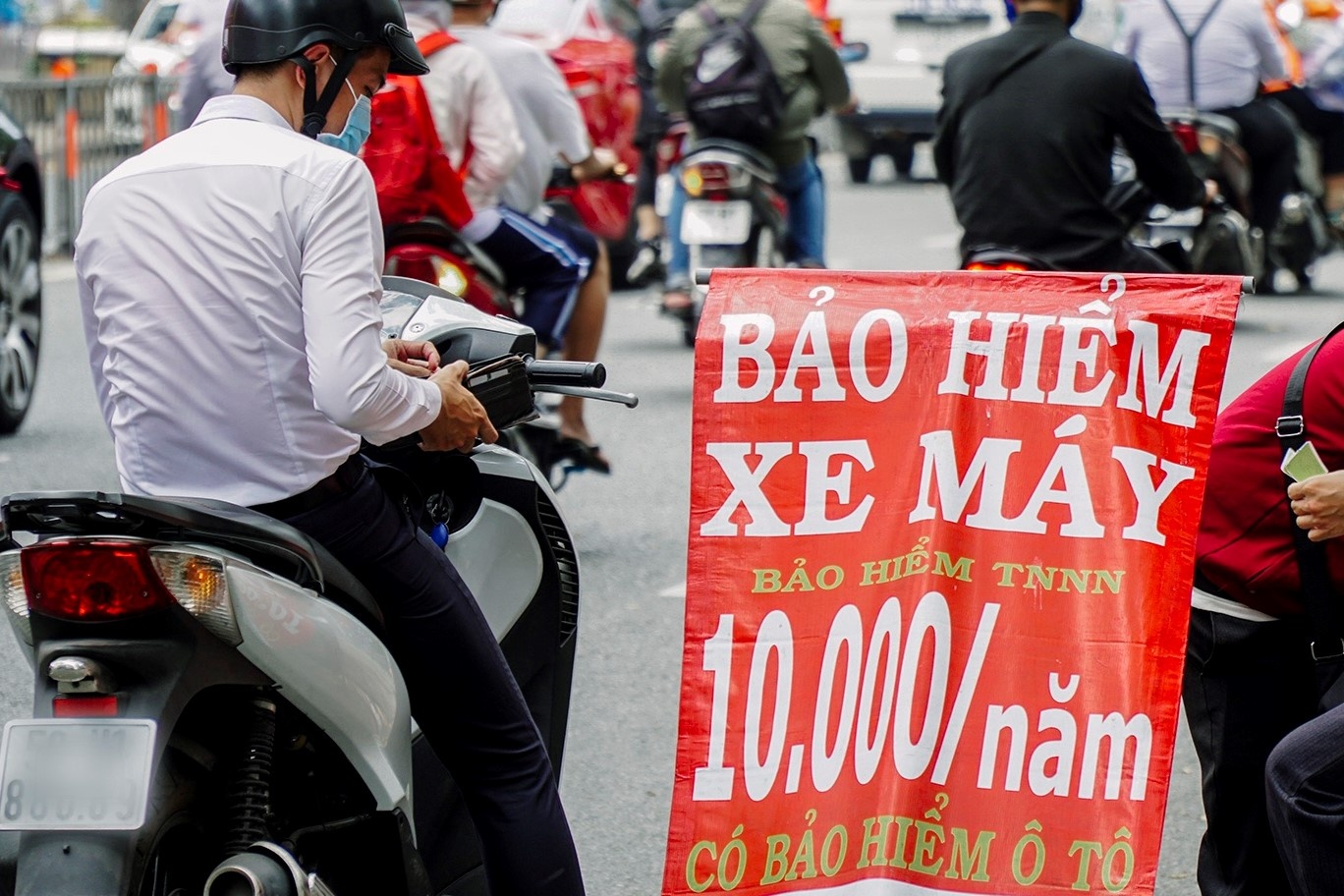 Cu tri 12 tinh, thanh kien nghi bo bao hiem bat buoc voi xe may hinh anh