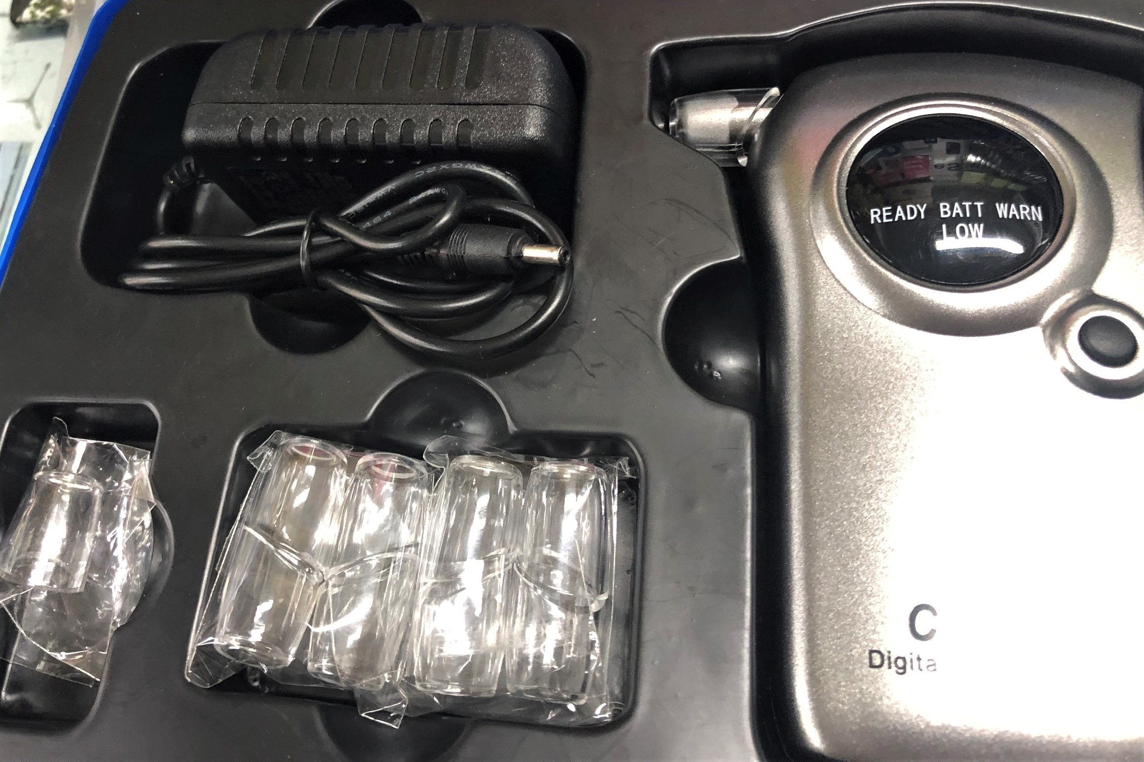 Phat hien may do nong do con nhap lau gia tu 250.000 dong/chiec hinh anh