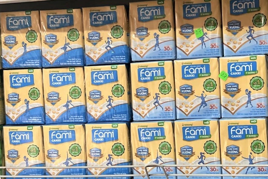 Nhat Ban thu hoi lo sua dau nanh Fami Canxi nhap tu Viet Nam hinh anh