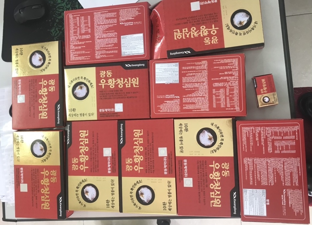 hoi thao tang qua anh 1